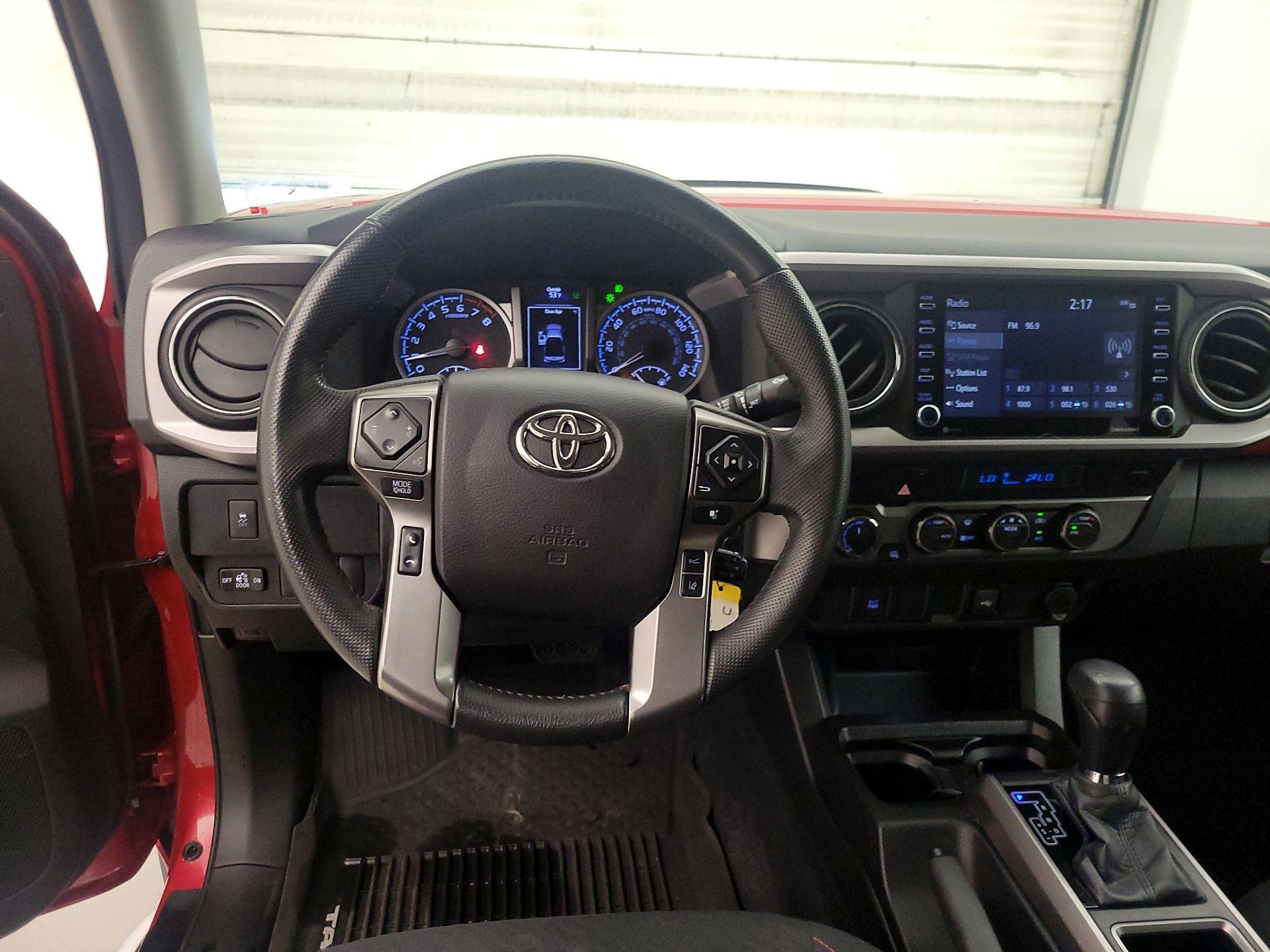 Thumbnail: 2021 Toyota Tacoma - 10