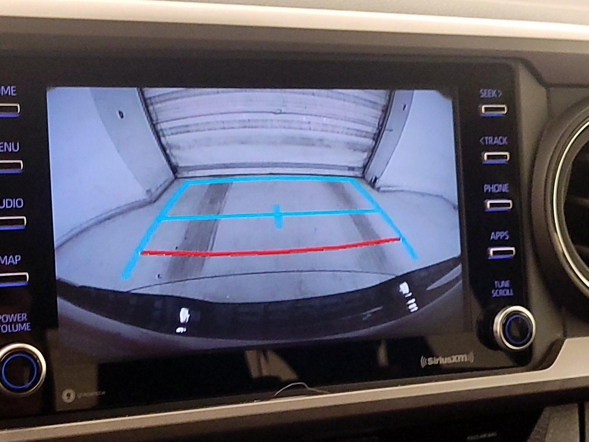 Thumbnail: 2021 Toyota Tacoma - 14