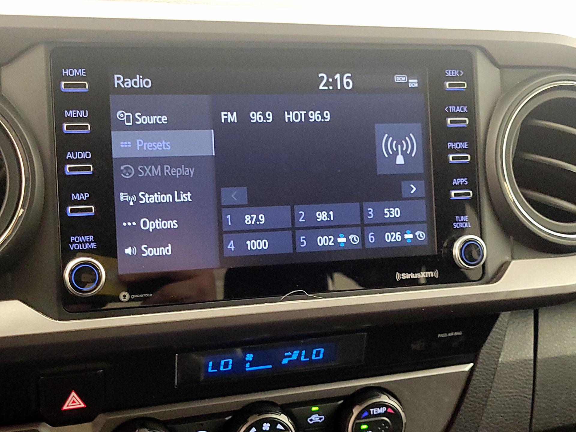 Thumbnail: 2021 Toyota Tacoma - 15