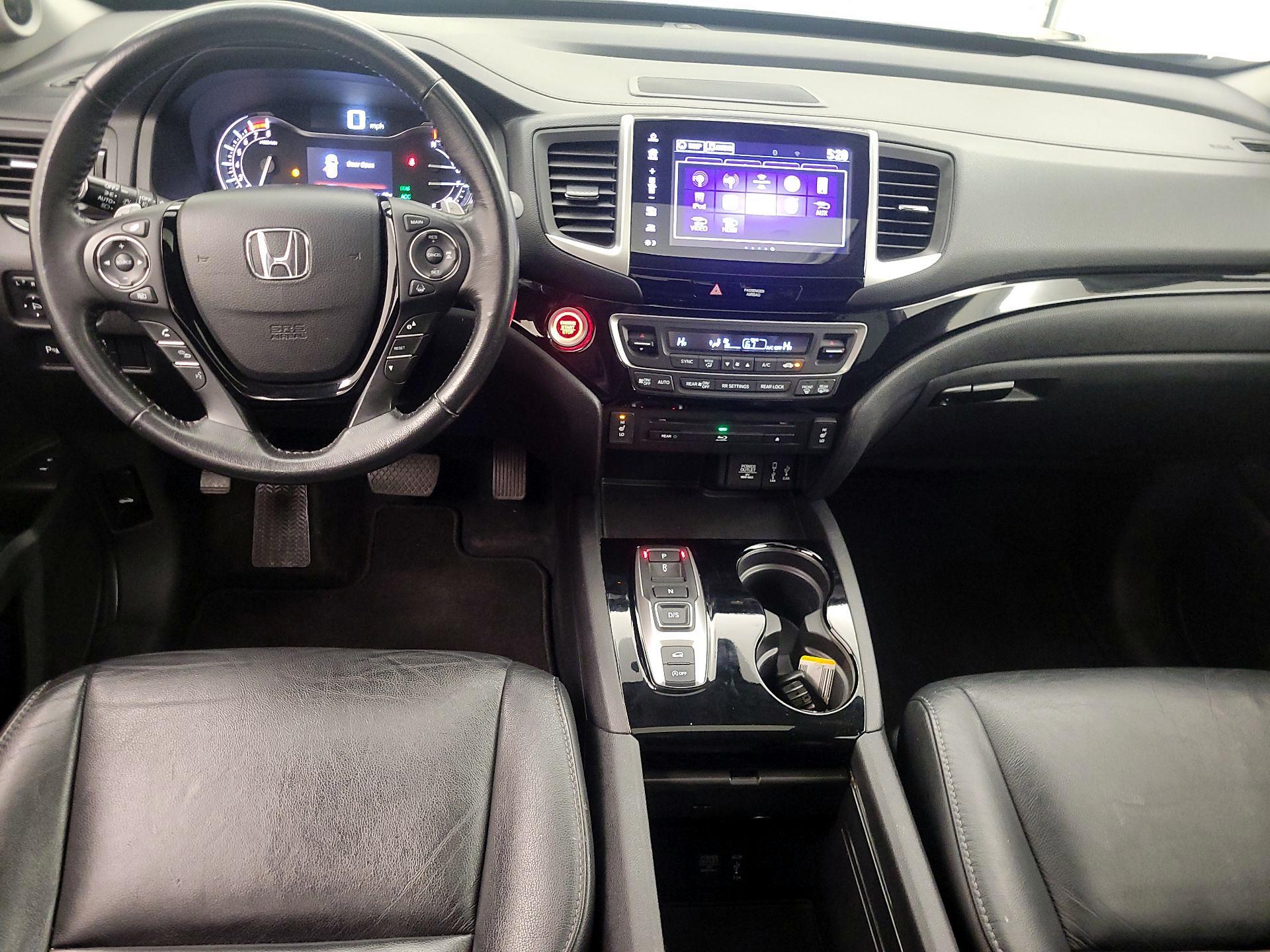 Thumbnail: 2018 Honda Pilot - 9