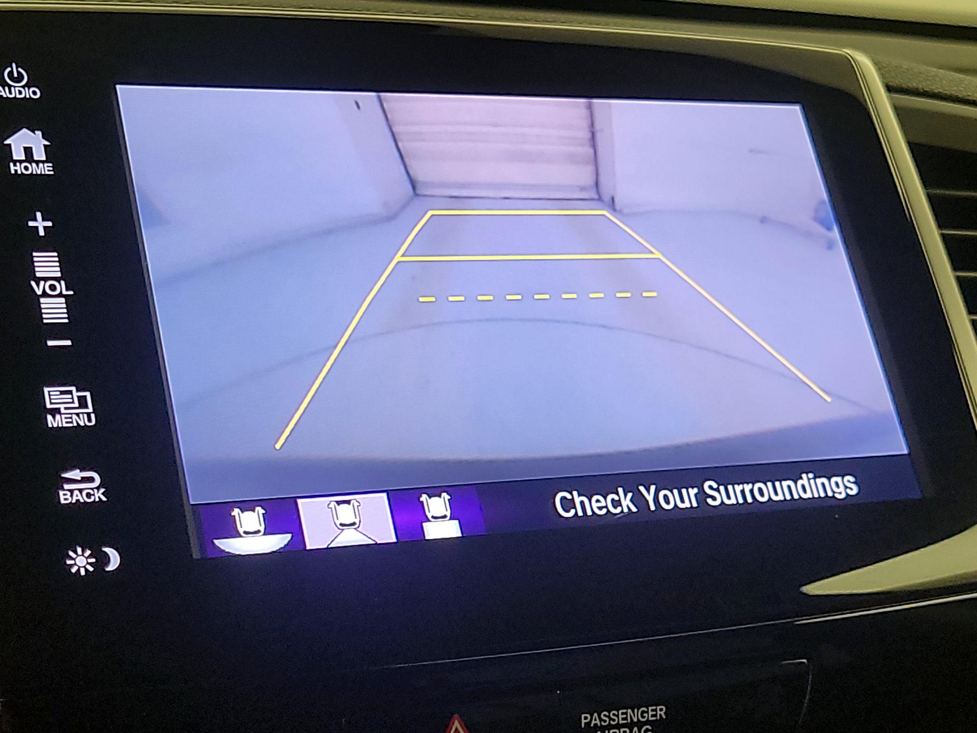 Thumbnail: 2018 Honda Pilot - 14