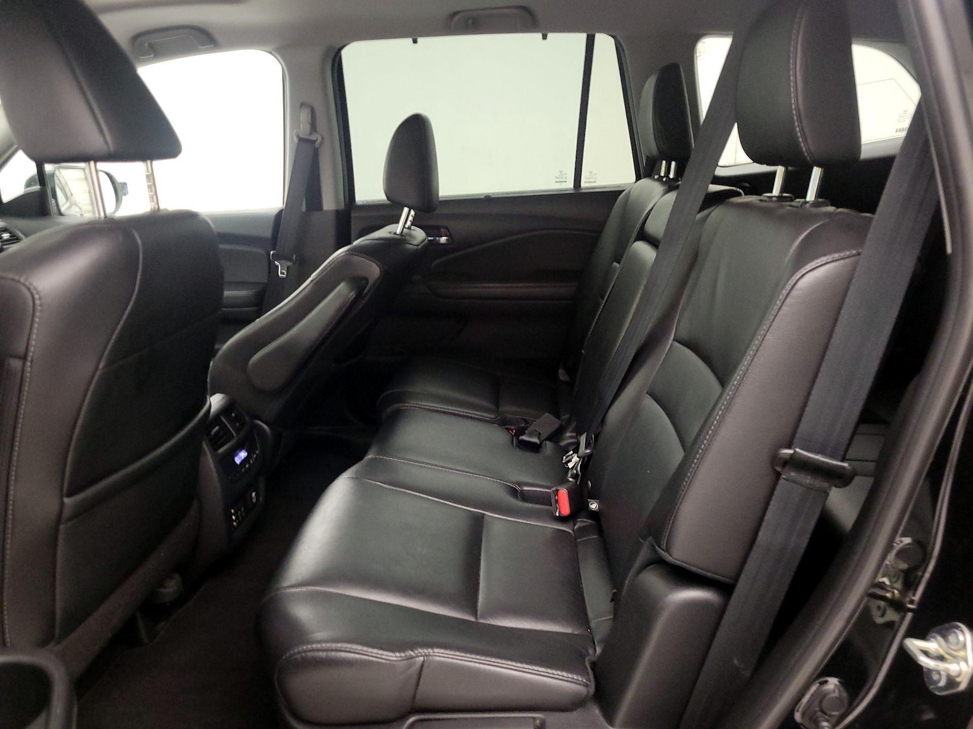 Thumbnail: 2018 Honda Pilot - 20