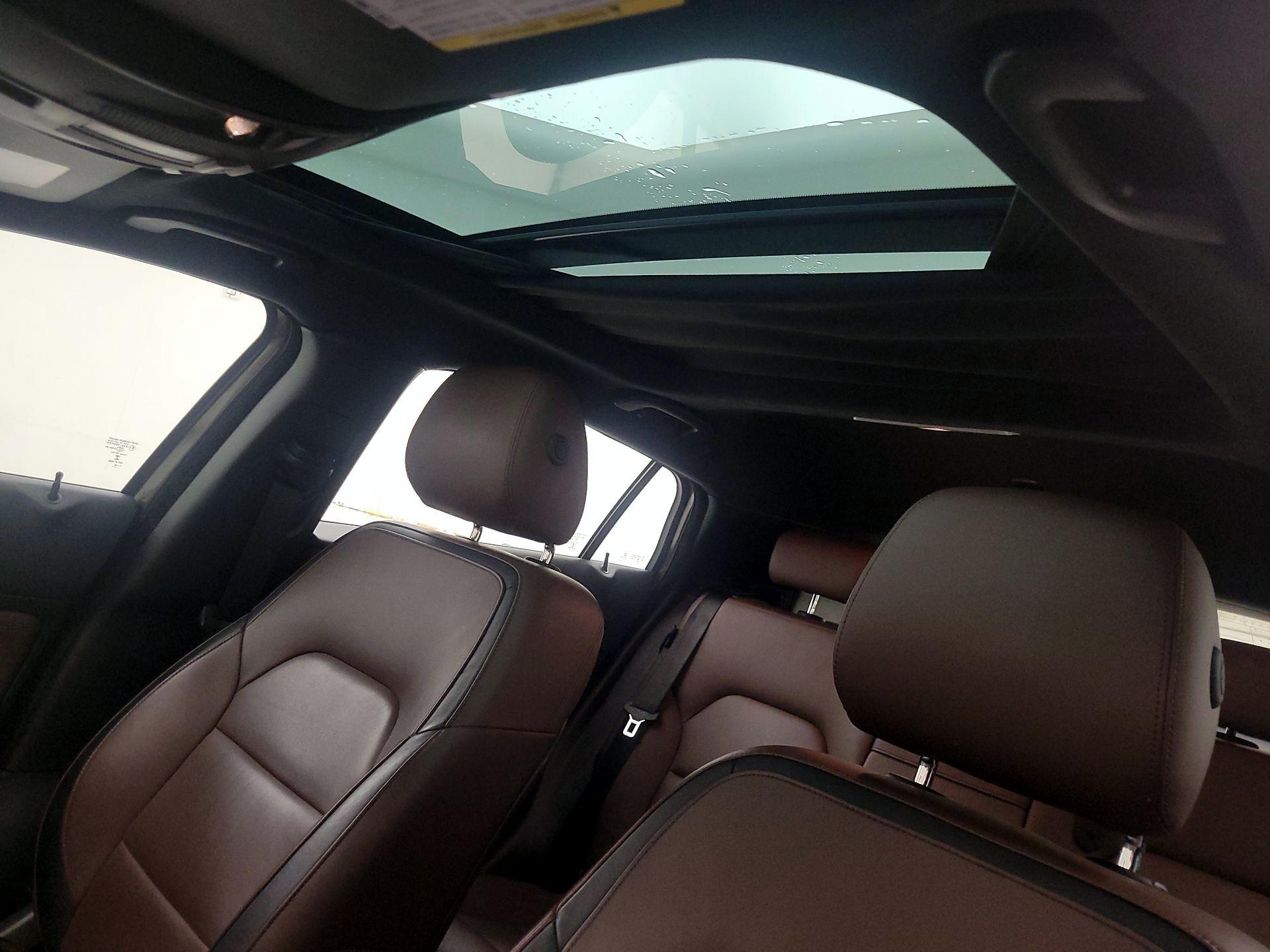 Thumbnail: 2017 INFINITI QX30 - 19