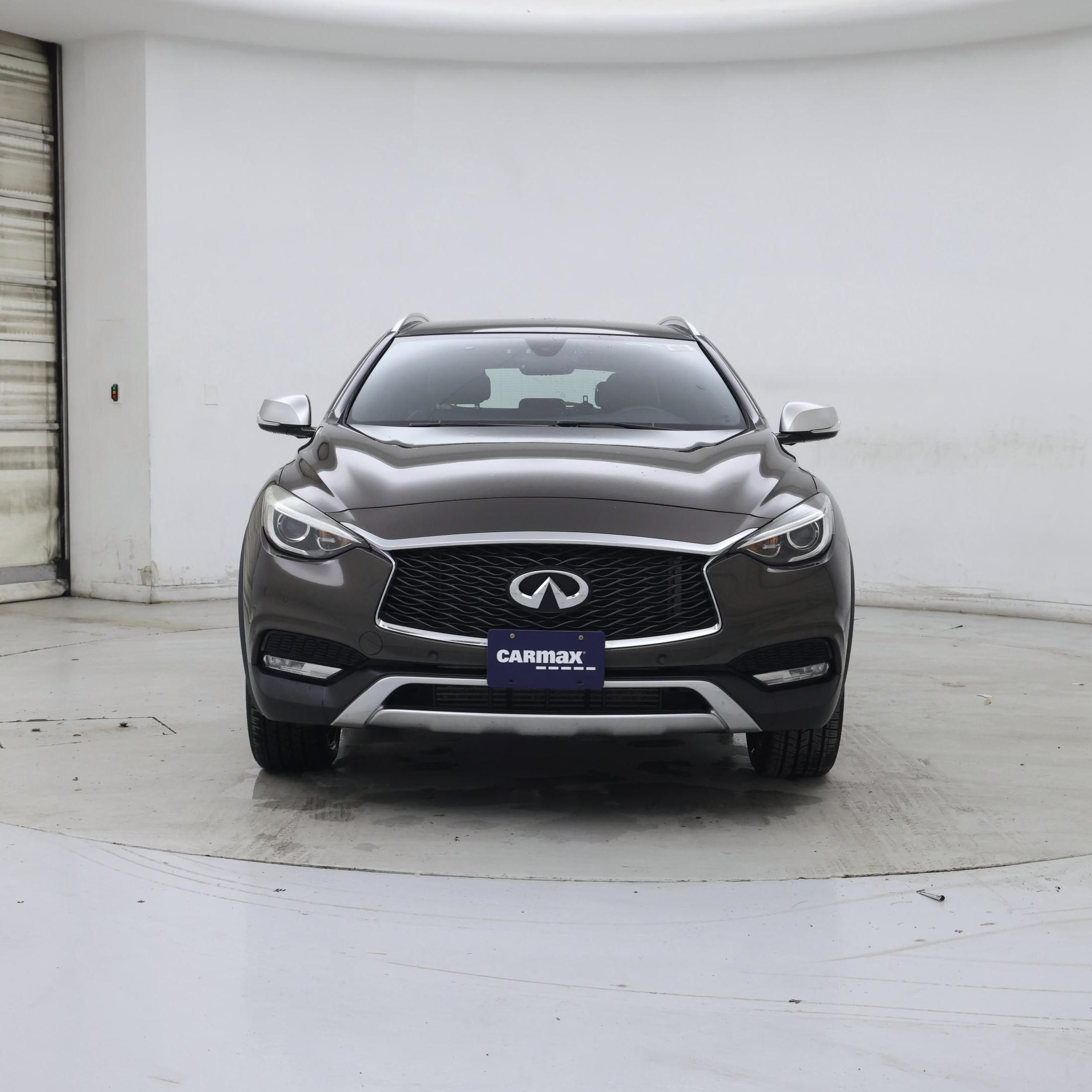 Thumbnail: 2017 INFINITI QX30 - 5