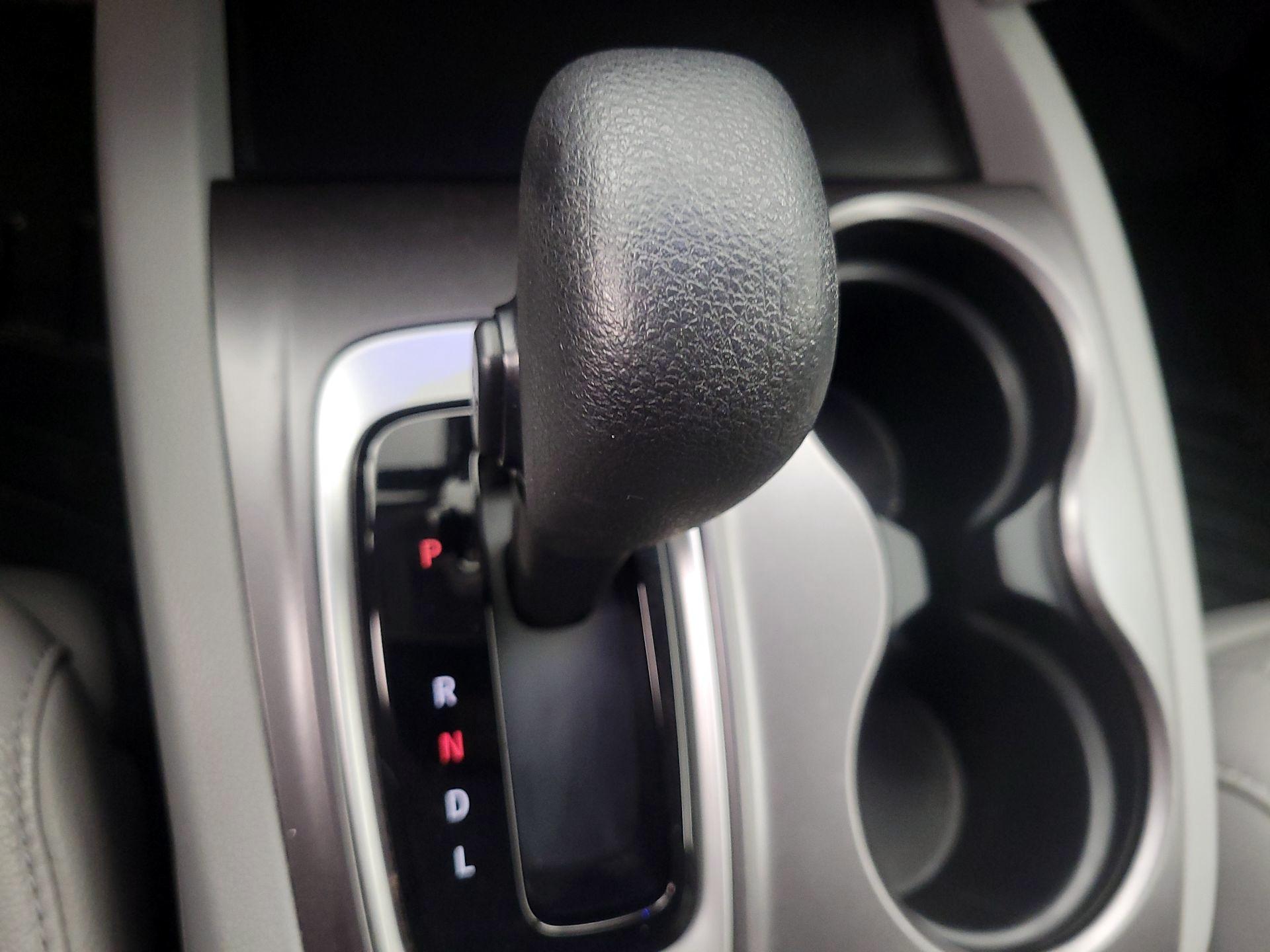 Thumbnail: 2020 Honda Pilot - 17