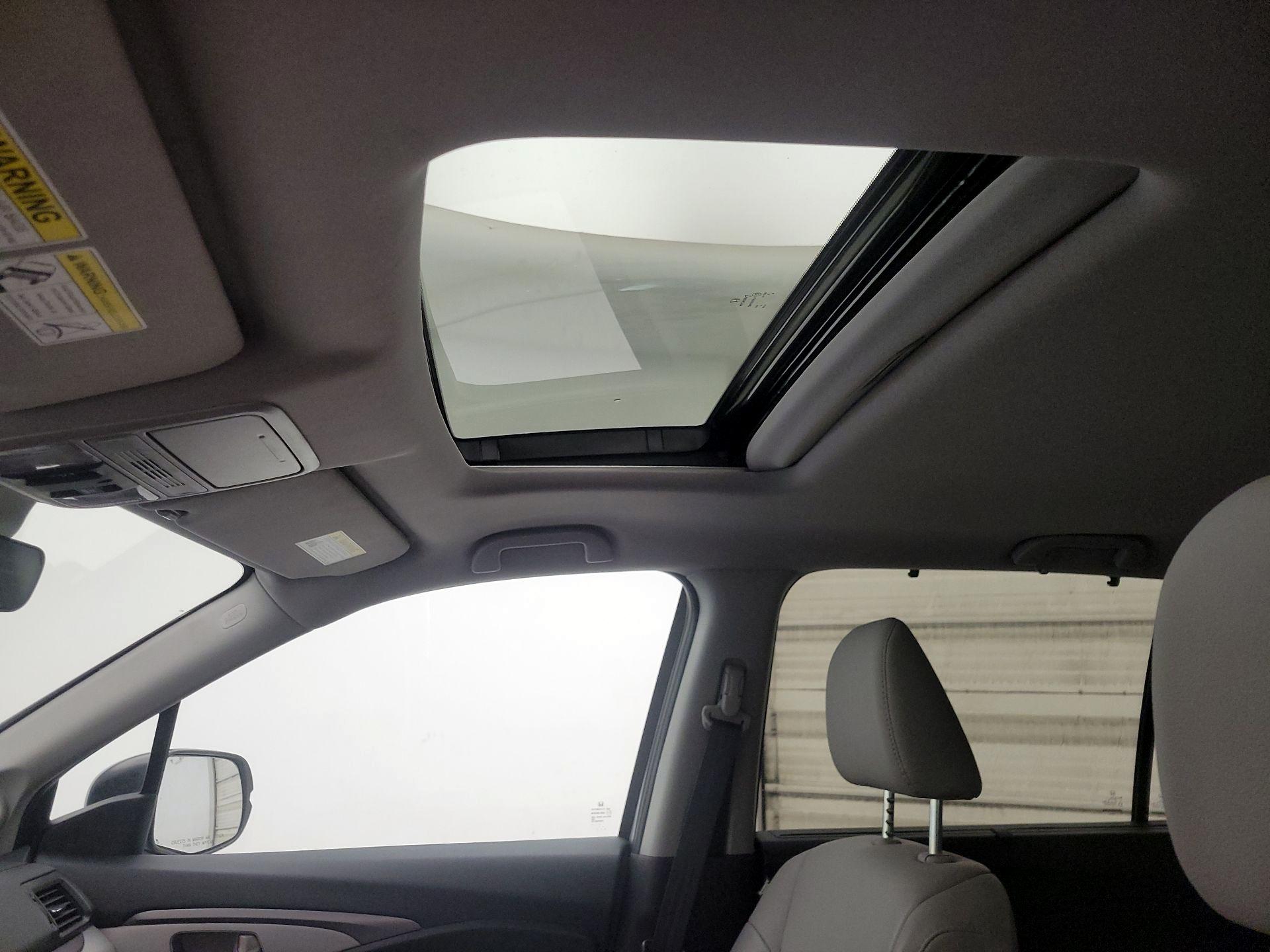 Thumbnail: 2020 Honda Pilot - 19