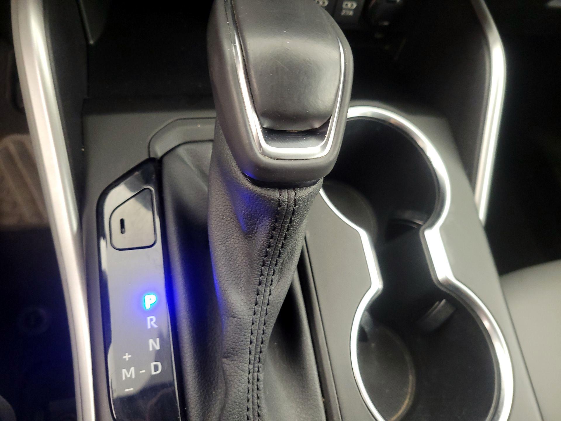 Thumbnail: 2021 Toyota Highlander - 17