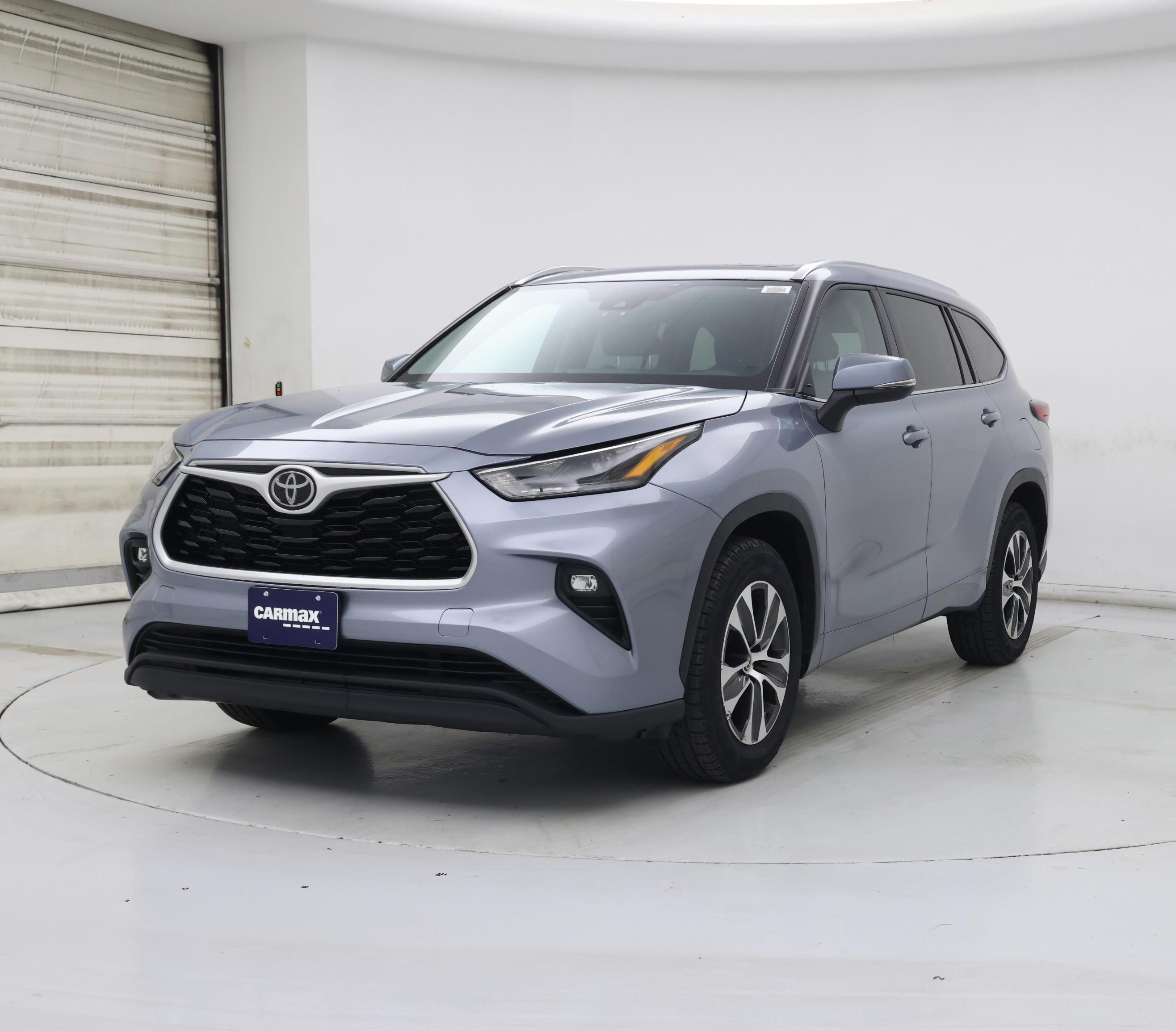 Thumbnail: 2021 Toyota Highlander - 4