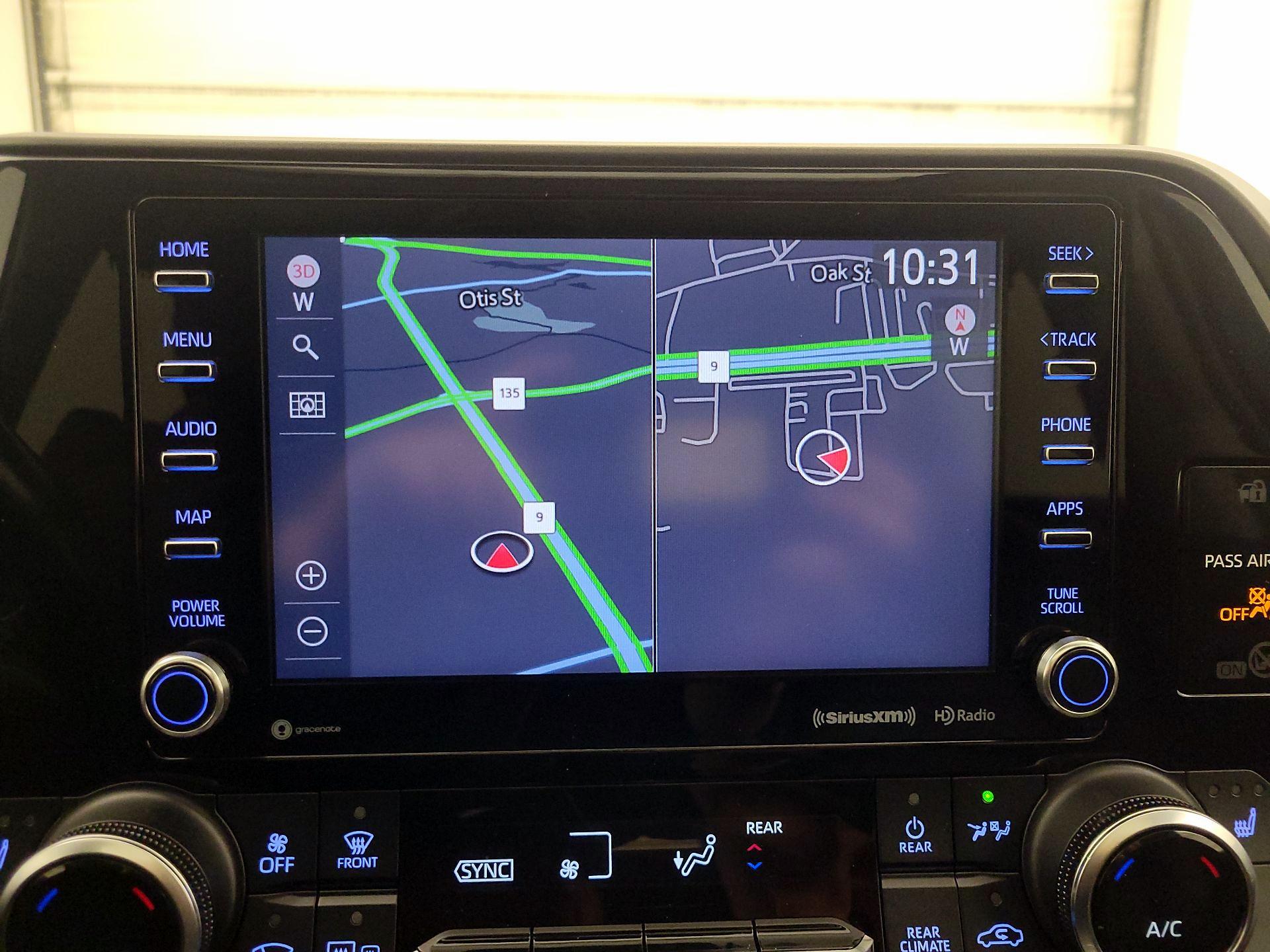 Thumbnail: 2021 Toyota Highlander - 14