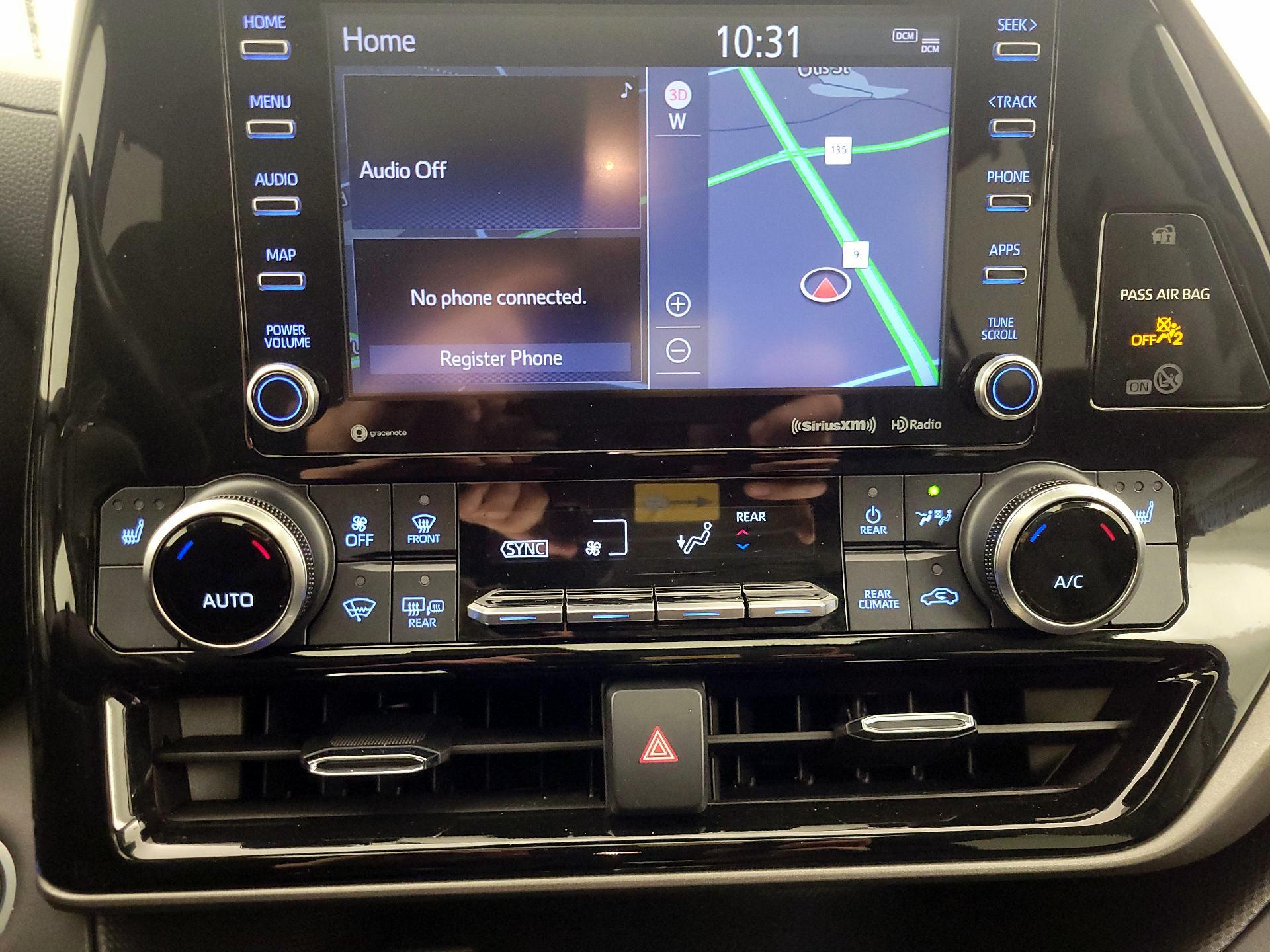 Thumbnail: 2021 Toyota Highlander - 17