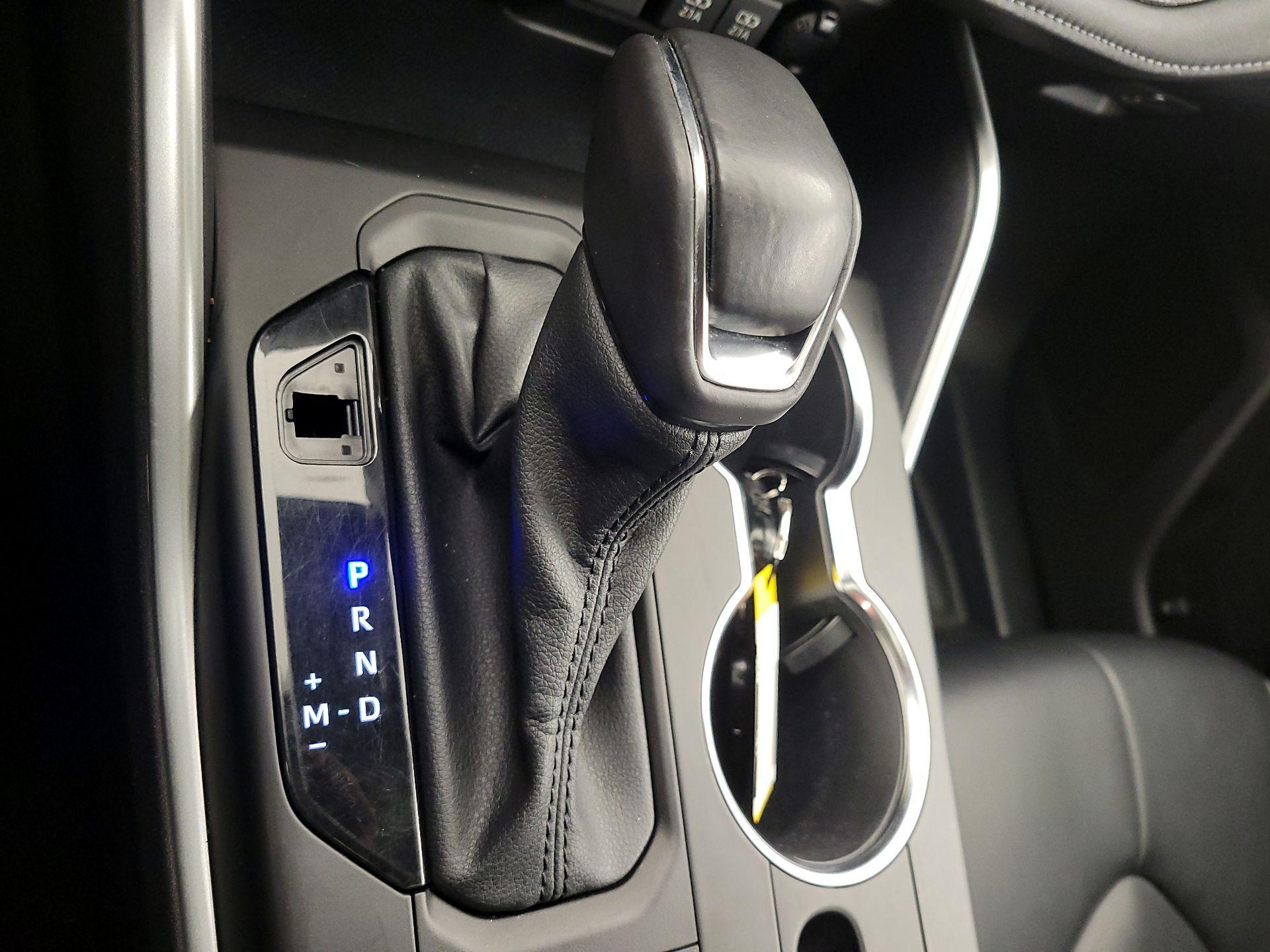 Thumbnail: 2021 Toyota Highlander - 18