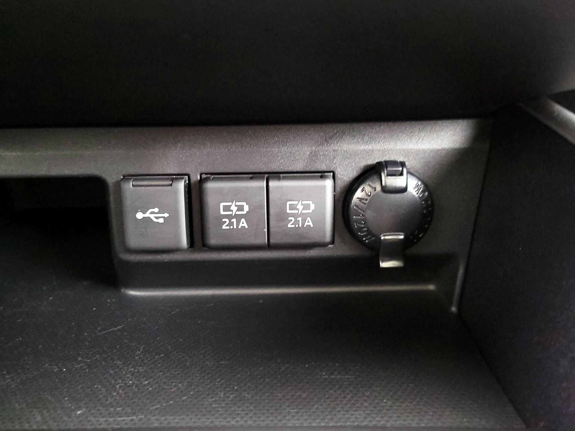 Thumbnail: 2021 Toyota Highlander - 19