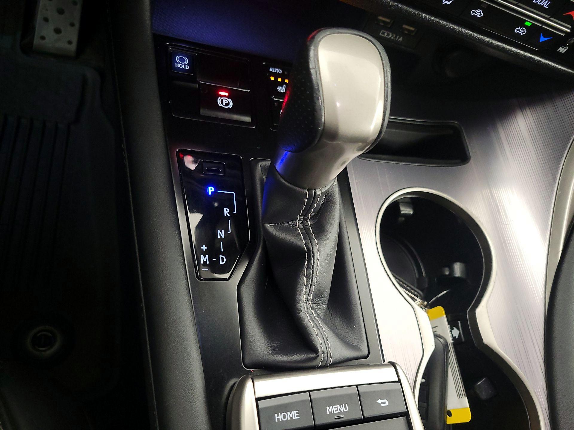 Thumbnail: 2020 Lexus RX - 17