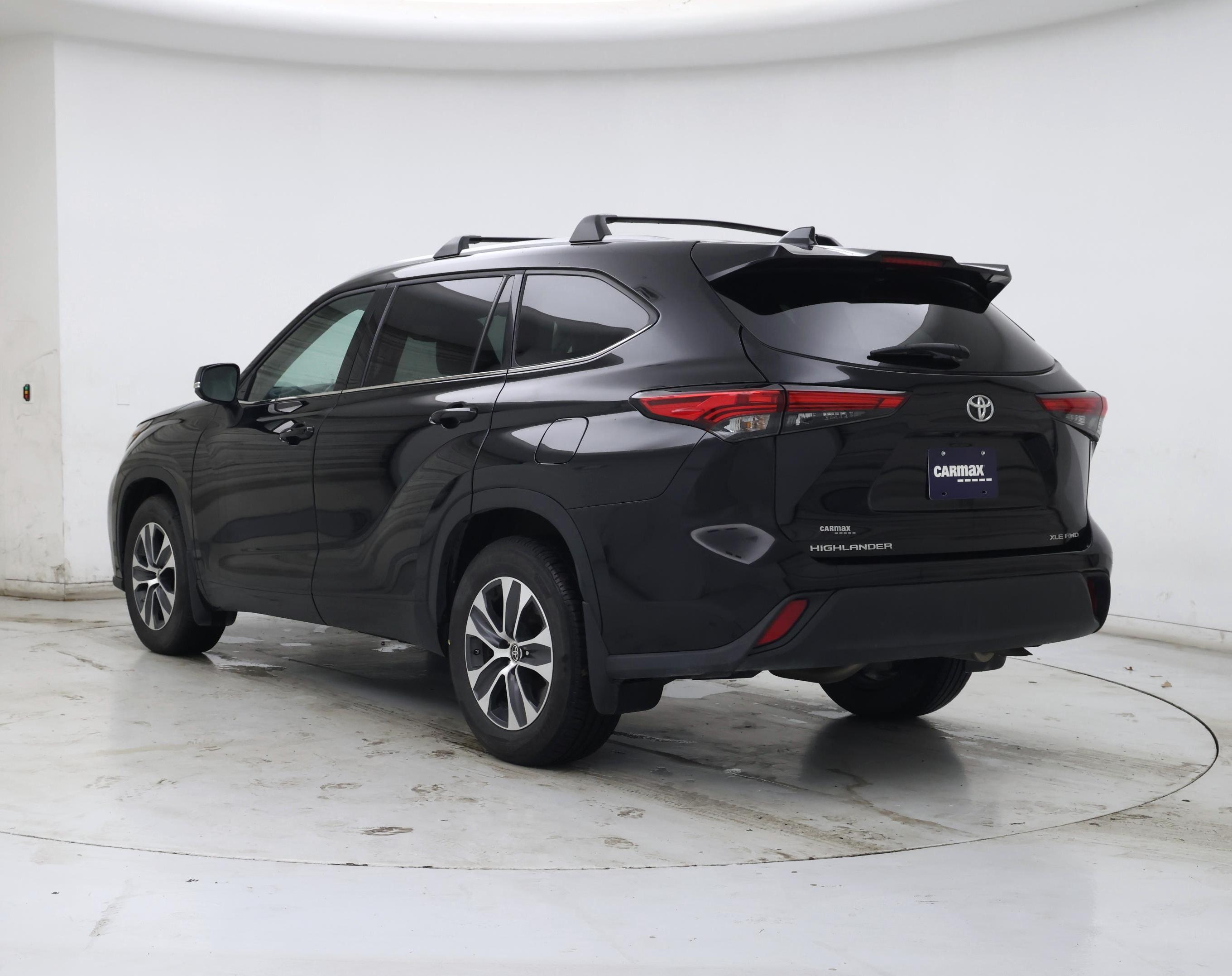 Thumbnail: 2022 Toyota Highlander - 2