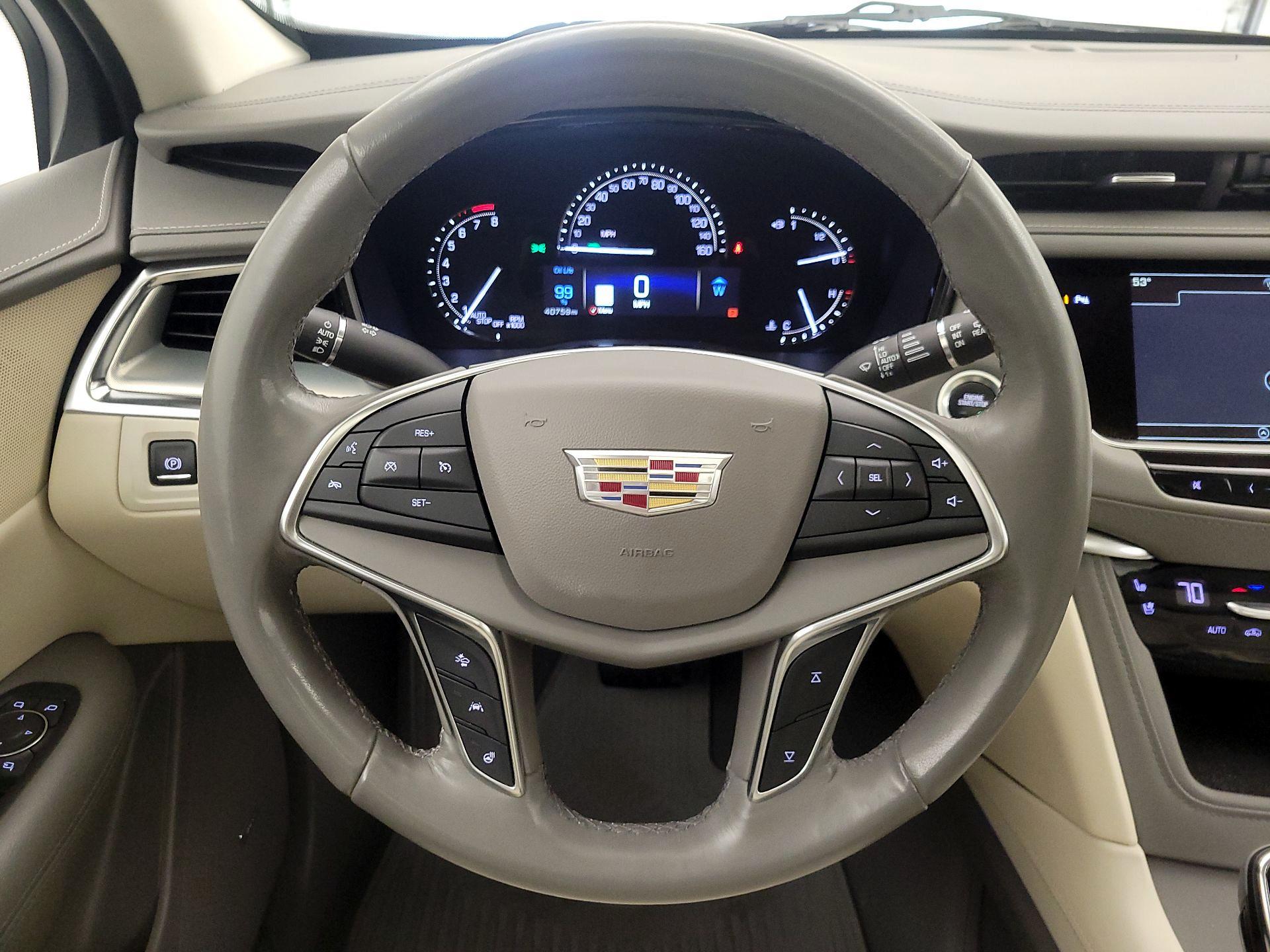 Thumbnail: 2018 Cadillac XT5 - 10