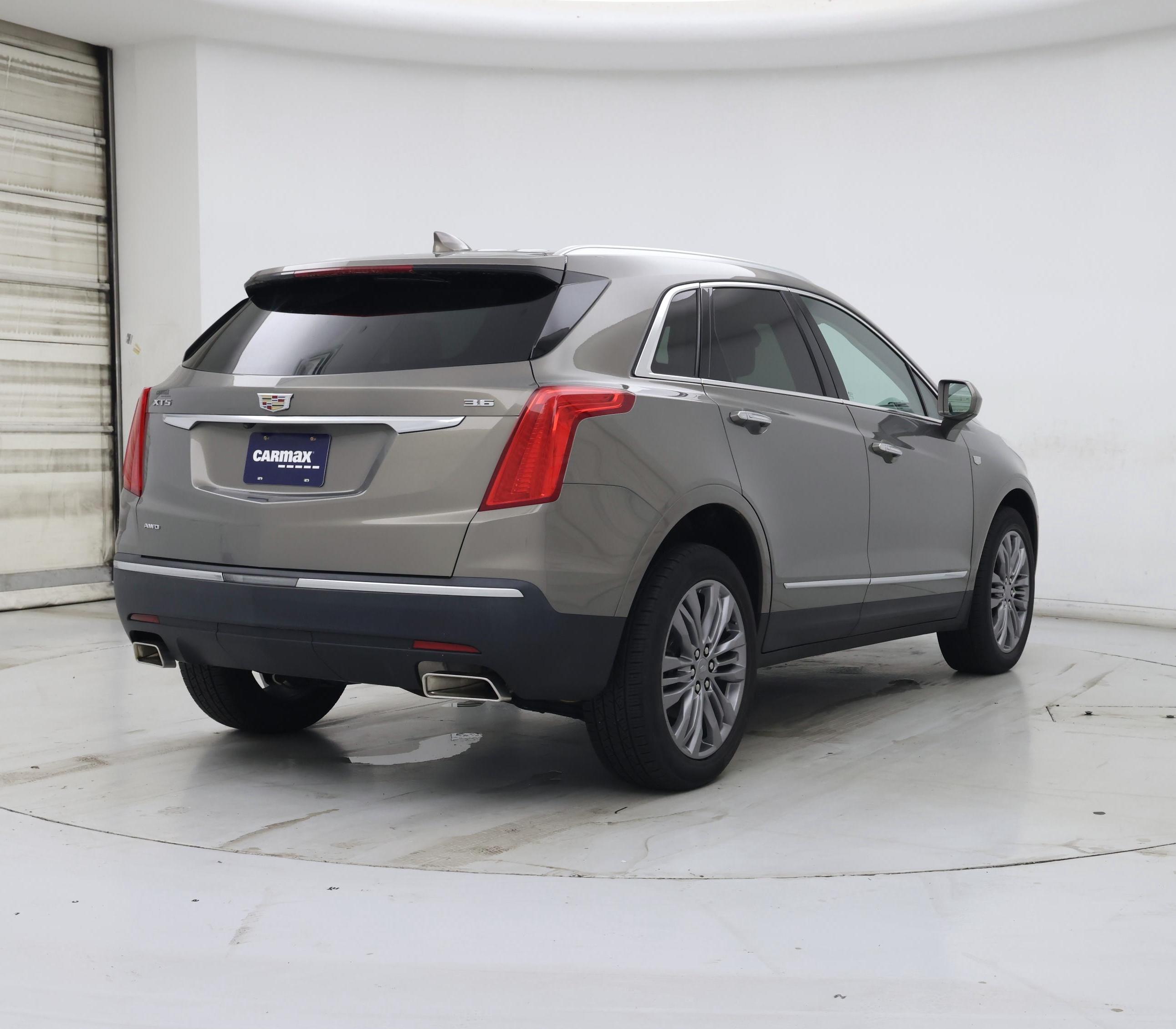 Thumbnail: 2018 Cadillac XT5 - 8