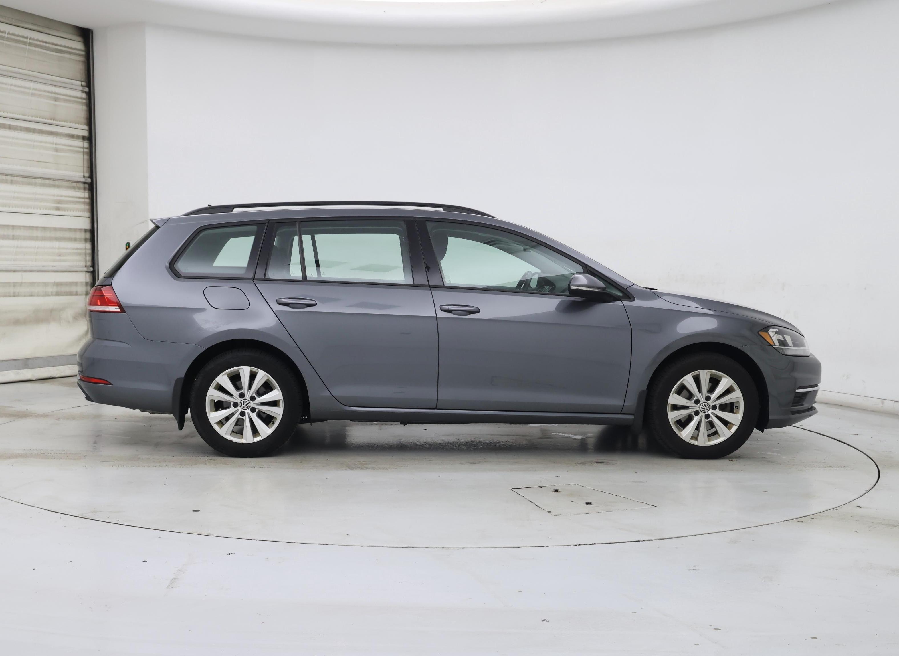 Thumbnail: 2019 Volkswagen Golf - 7