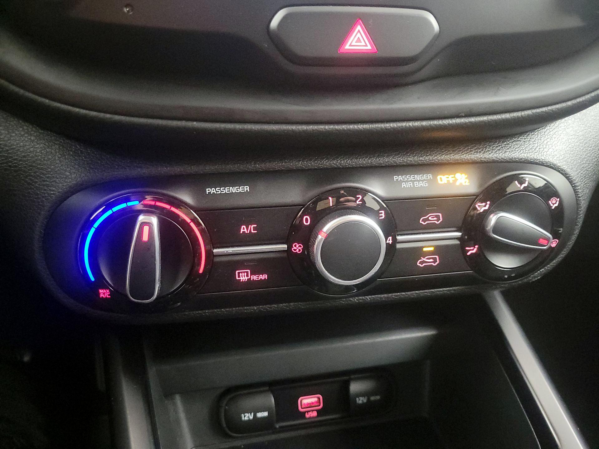 Thumbnail: 2020 Kia Soul - 16