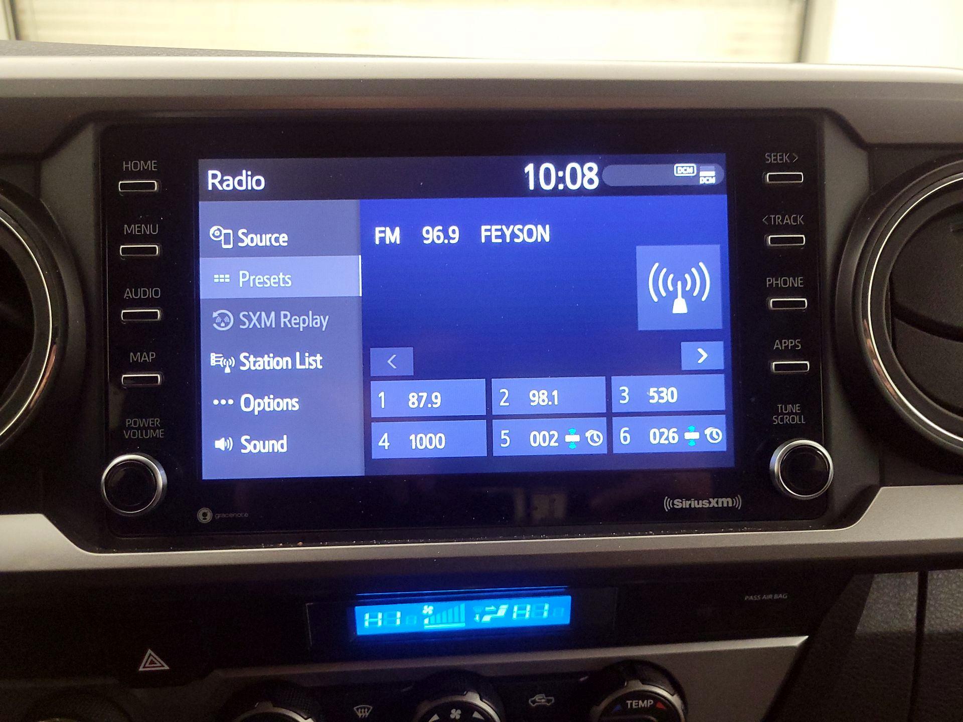 Thumbnail: 2022 Toyota Tacoma - 15