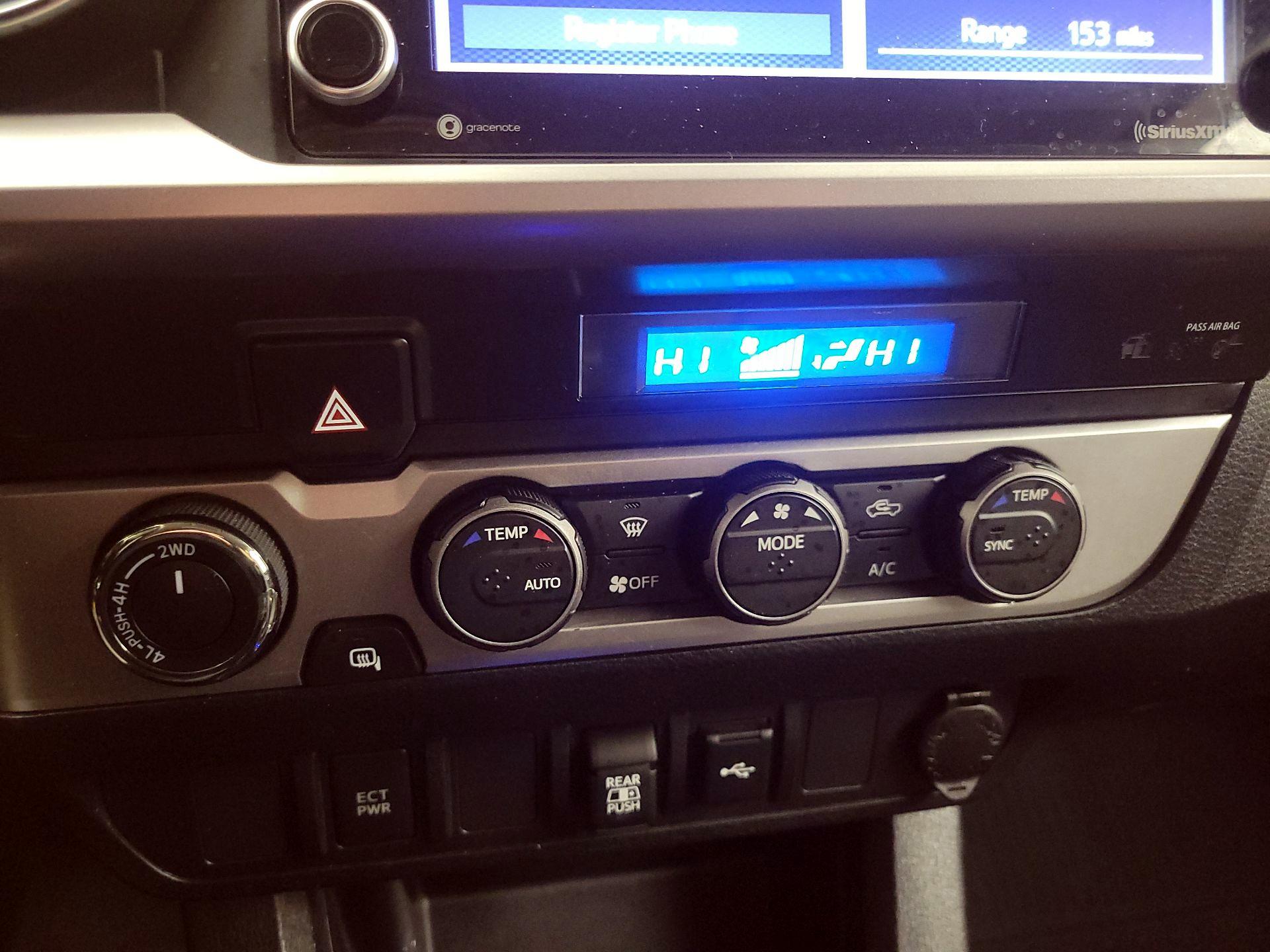 Thumbnail: 2022 Toyota Tacoma - 16