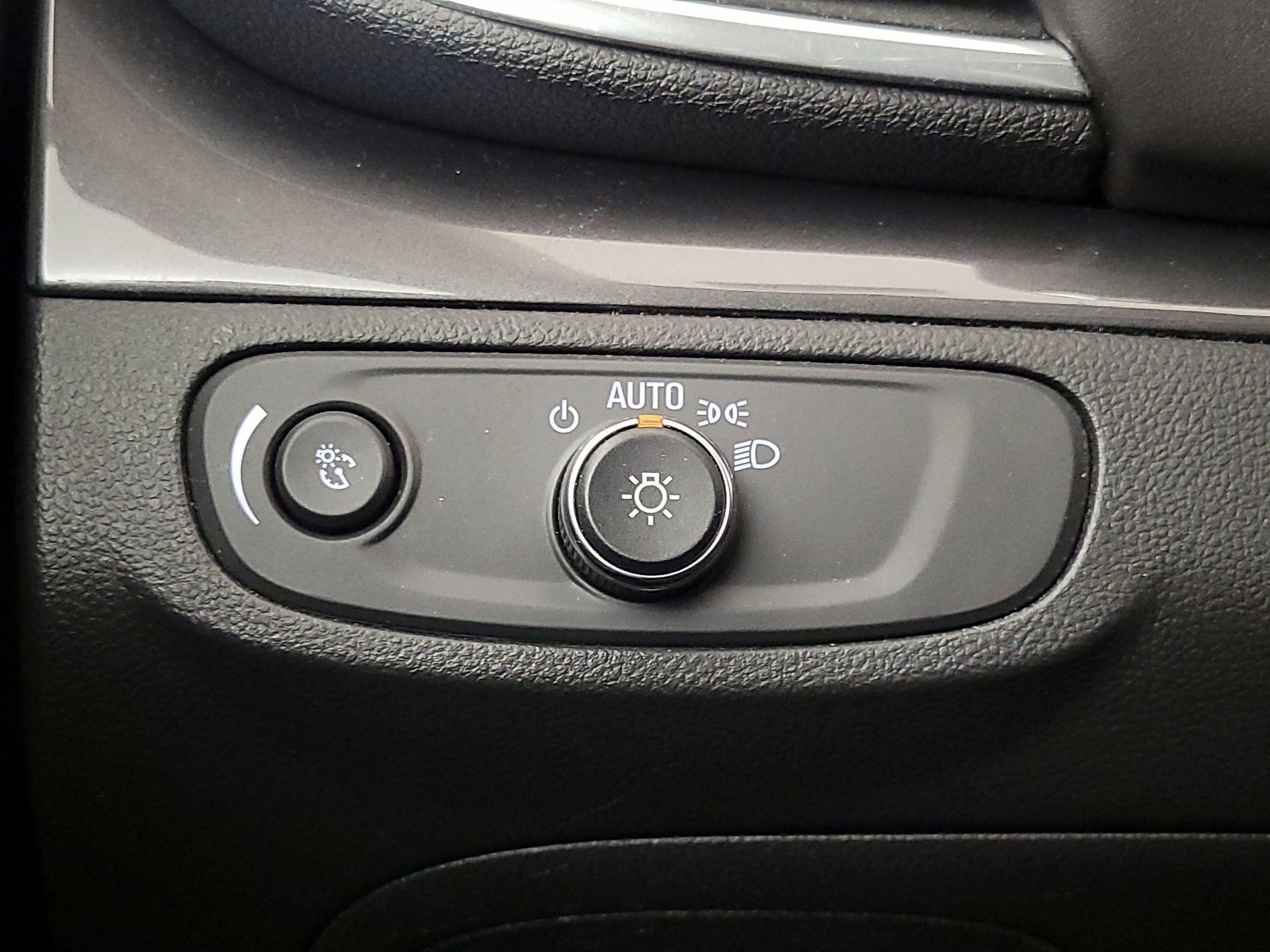 Thumbnail: 2022 Buick Encore - 13