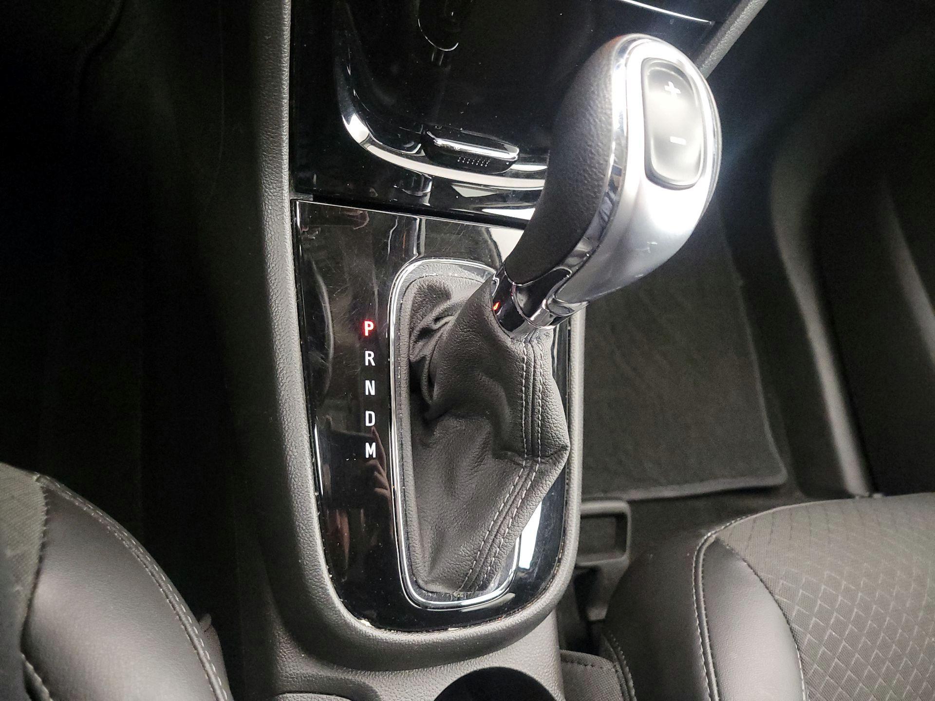 Thumbnail: 2022 Buick Encore - 17