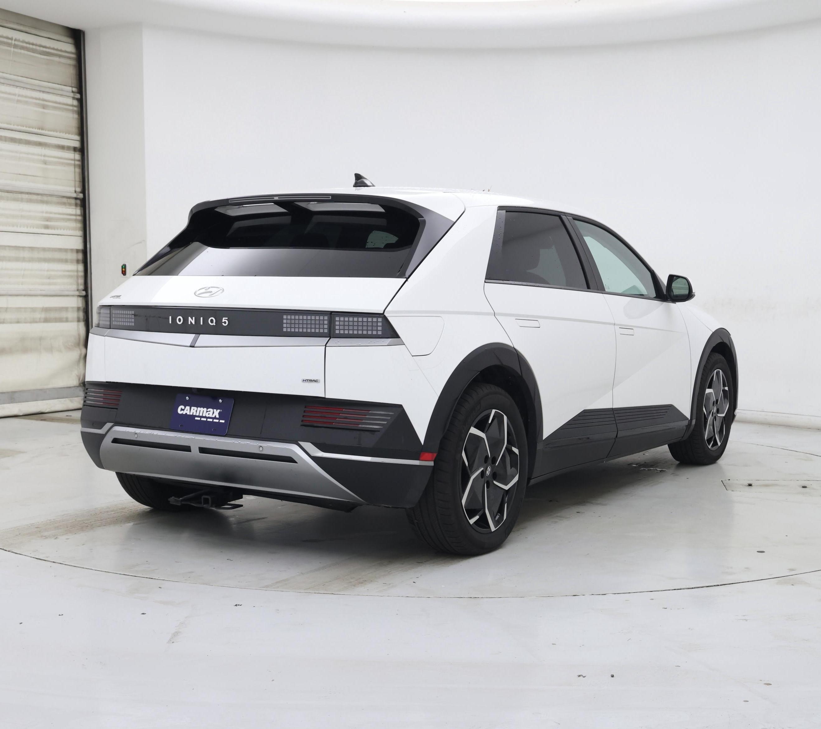 Thumbnail: 2023 Hyundai Ioniq 5 - 8