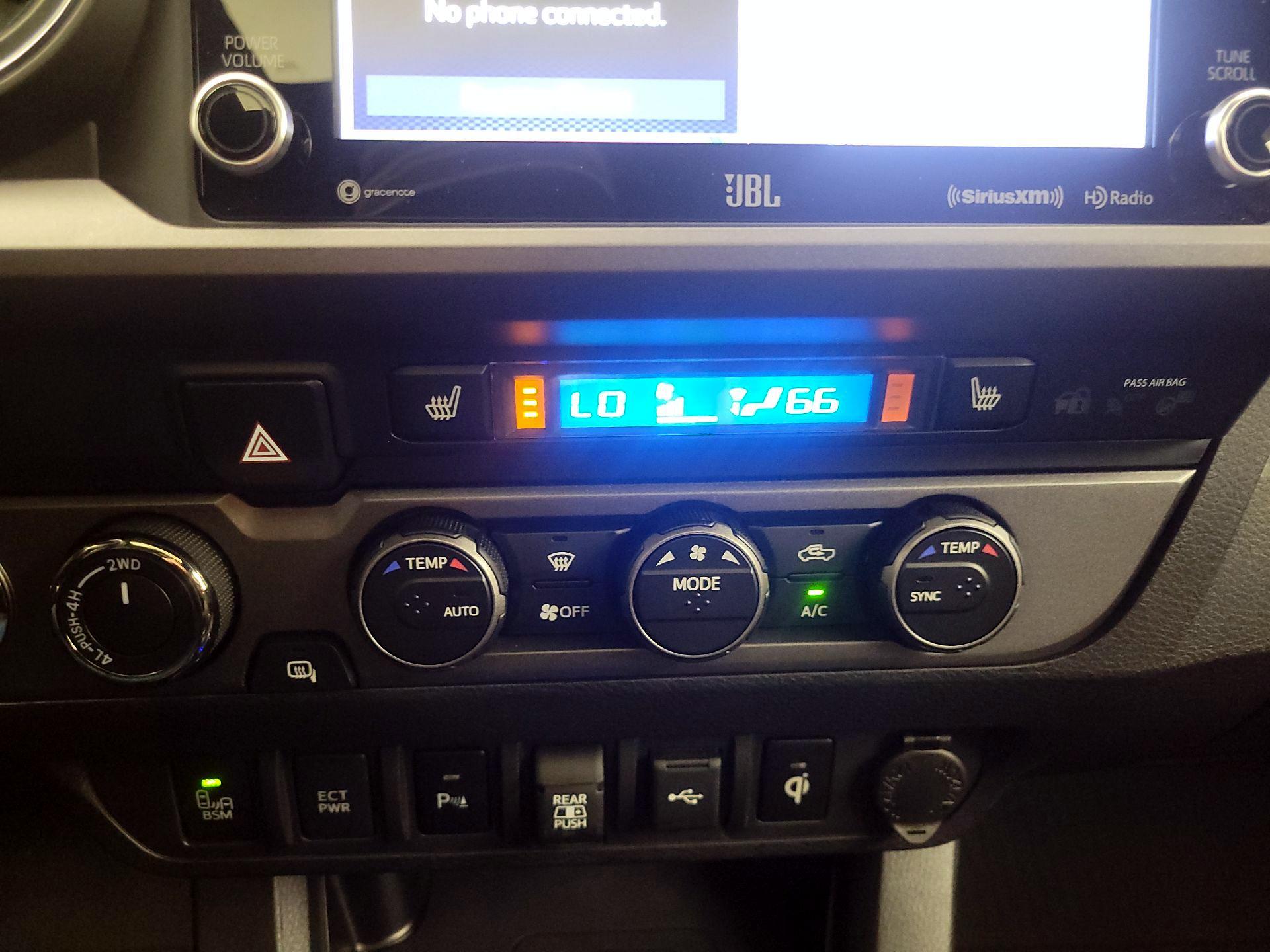 Thumbnail: 2021 Toyota Tacoma - 17