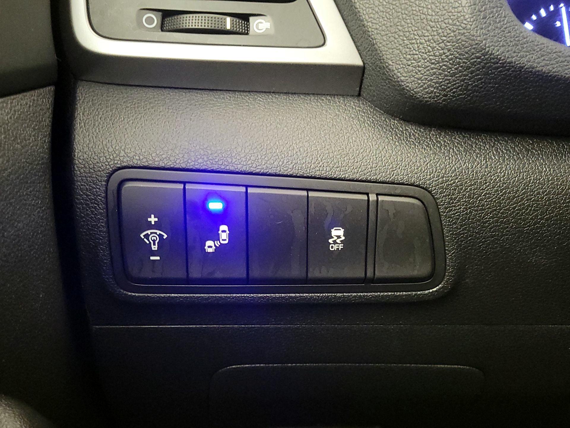 Thumbnail: 2018 Hyundai Tucson - 13