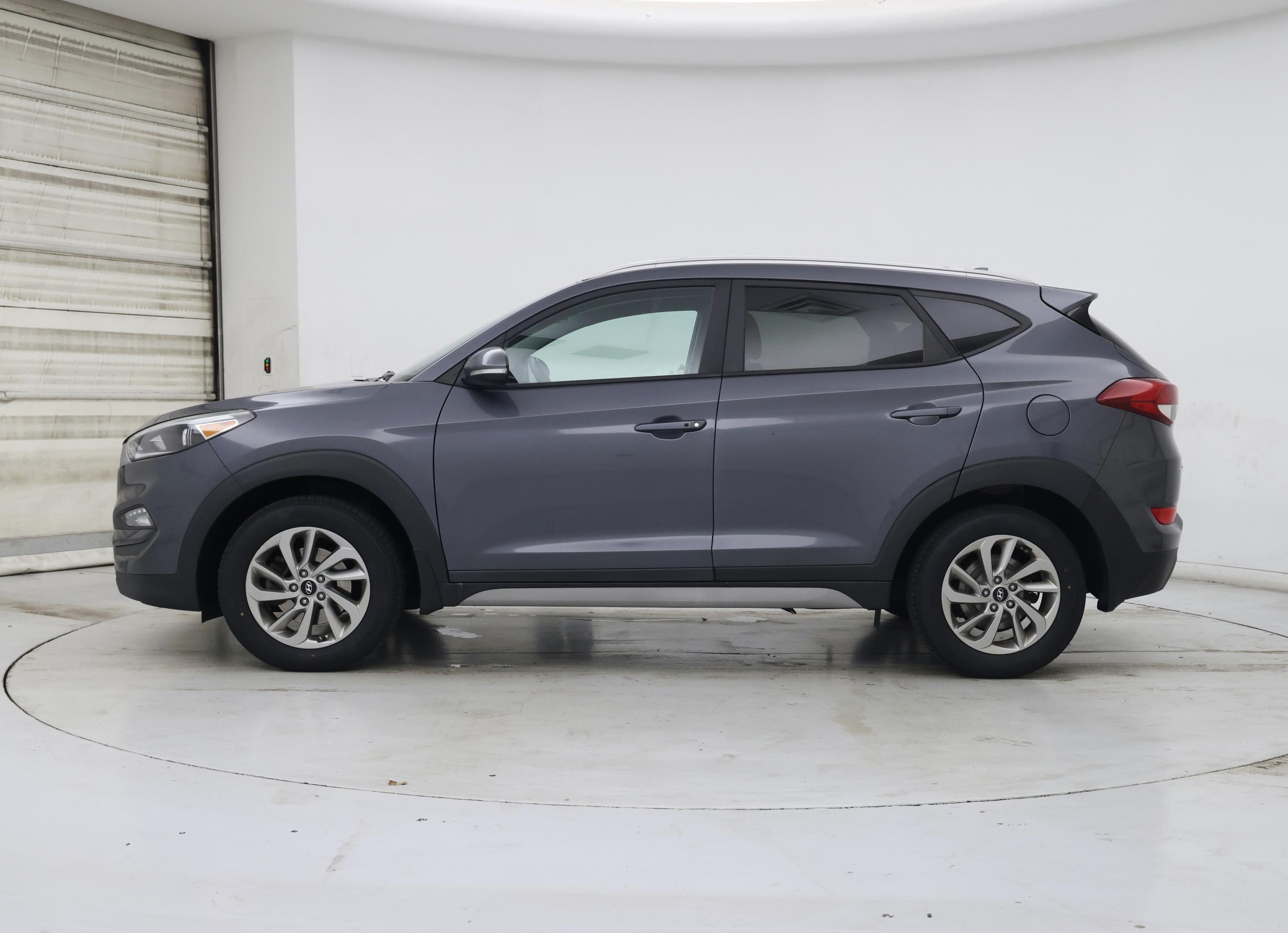 Thumbnail: 2018 Hyundai Tucson - 3