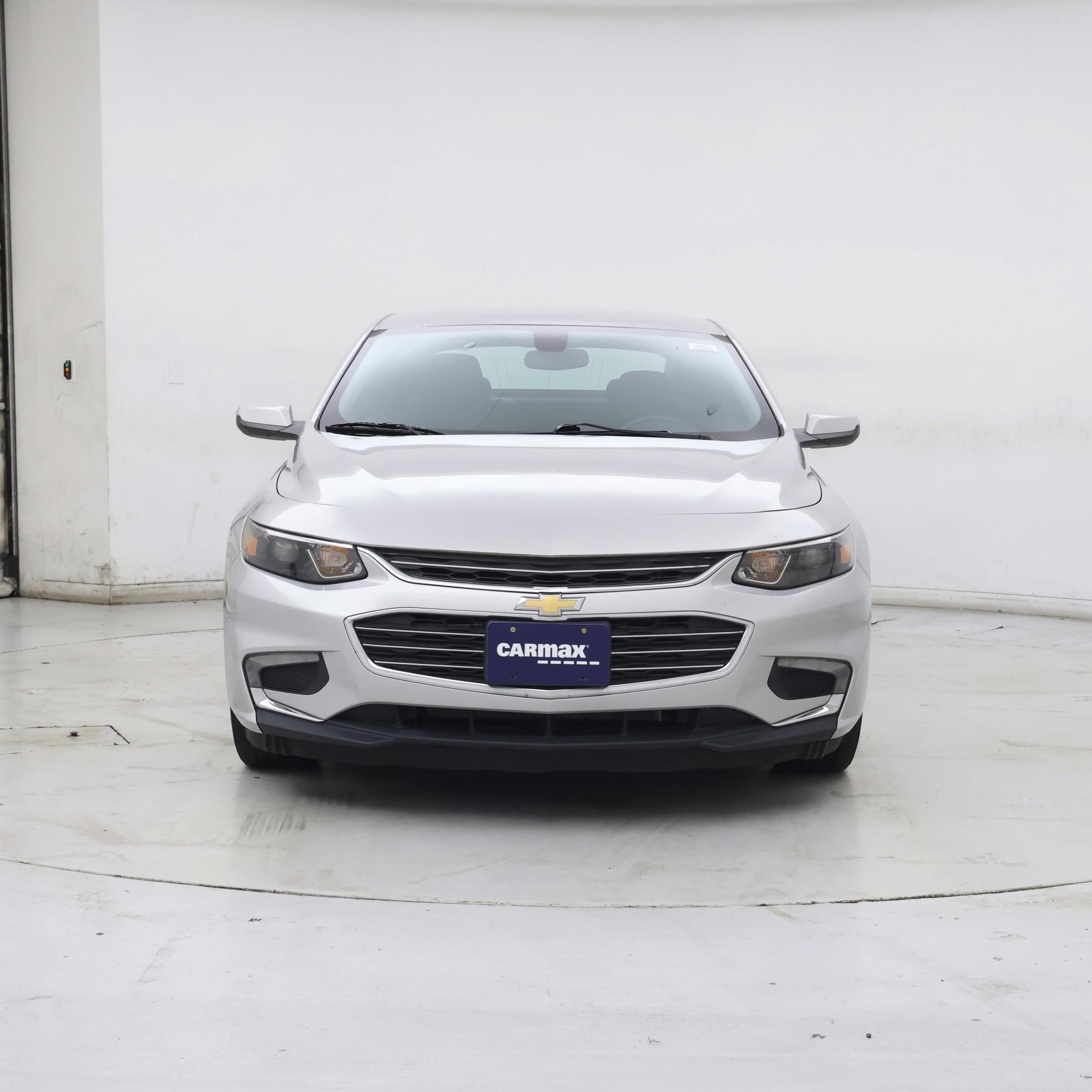 Thumbnail: 2016 Chevrolet Malibu - 5