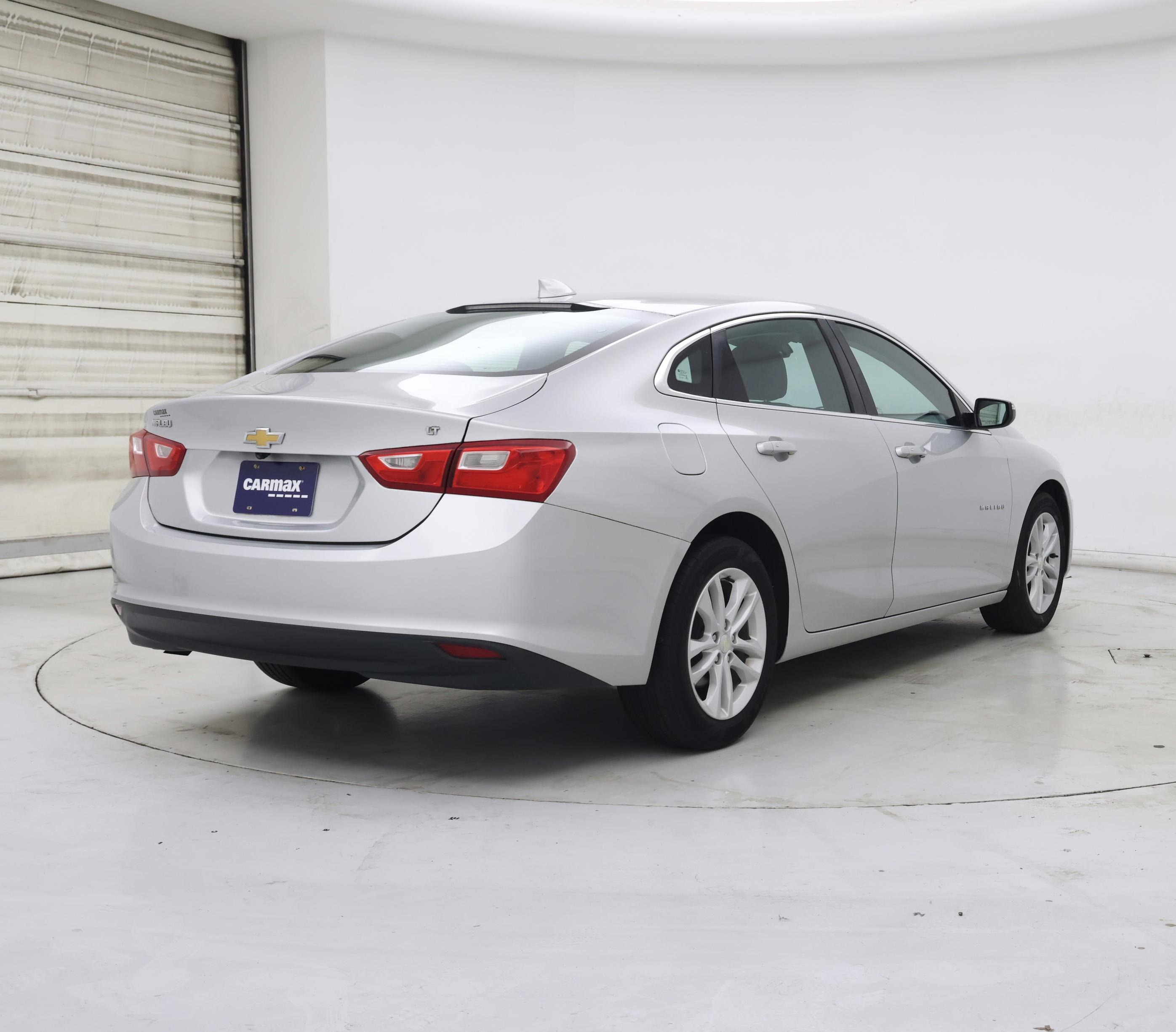 Thumbnail: 2016 Chevrolet Malibu - 8