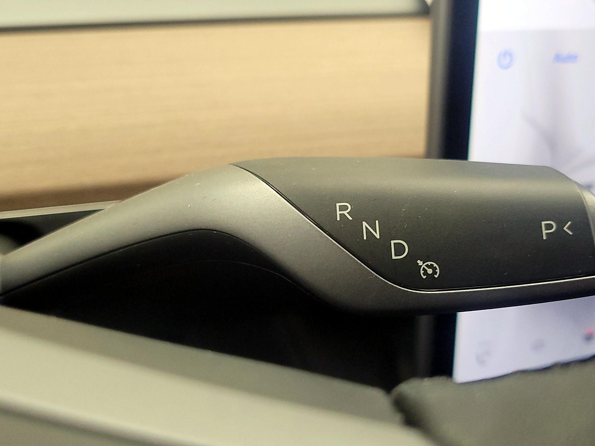 Thumbnail: 2022 Tesla Model 3 - 16