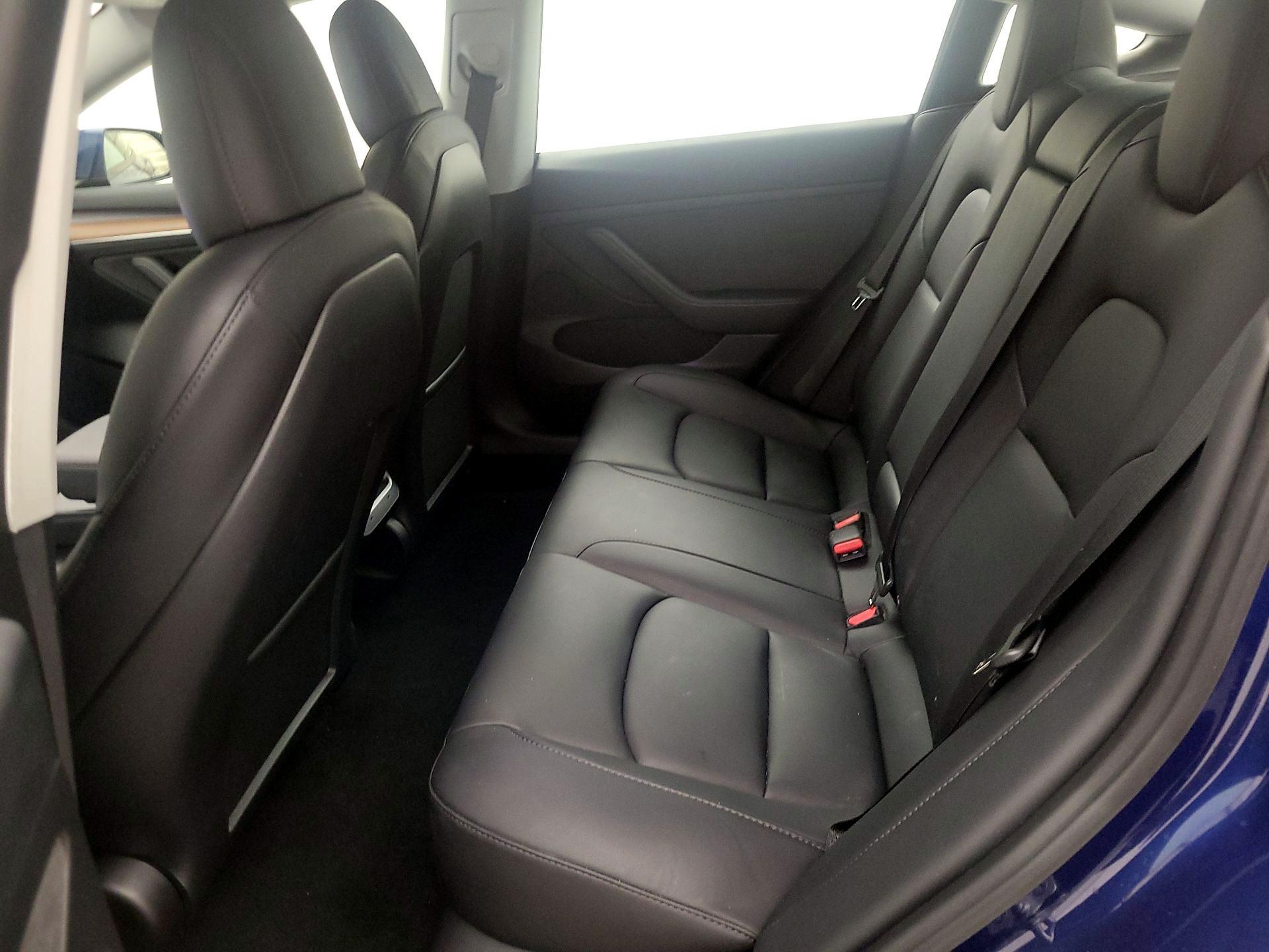 Thumbnail: 2022 Tesla Model 3 - 18