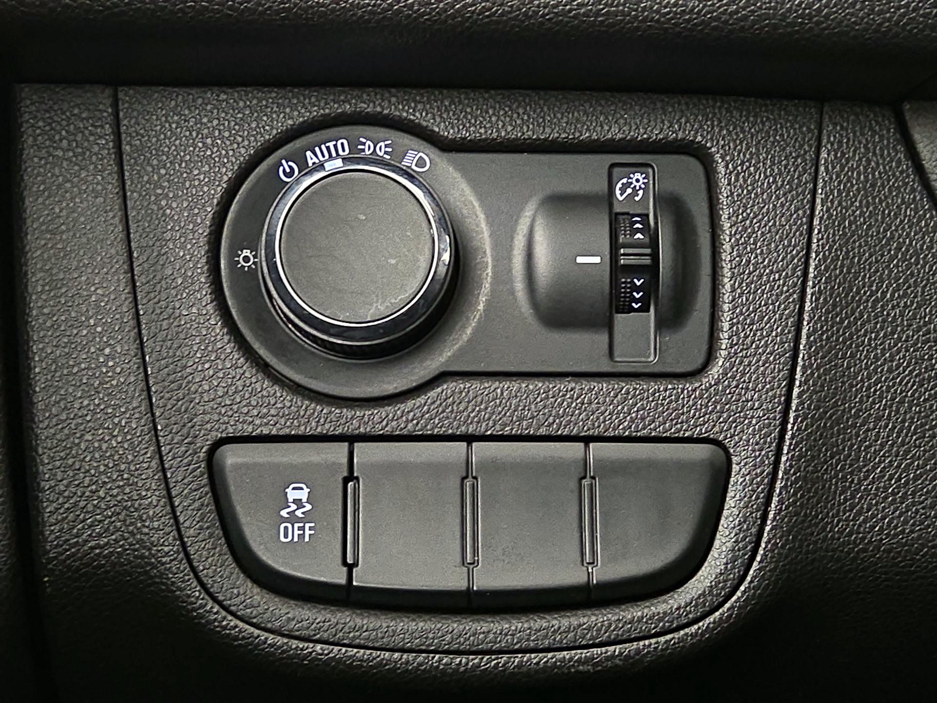 Thumbnail: 2017 Chevrolet Spark - 13