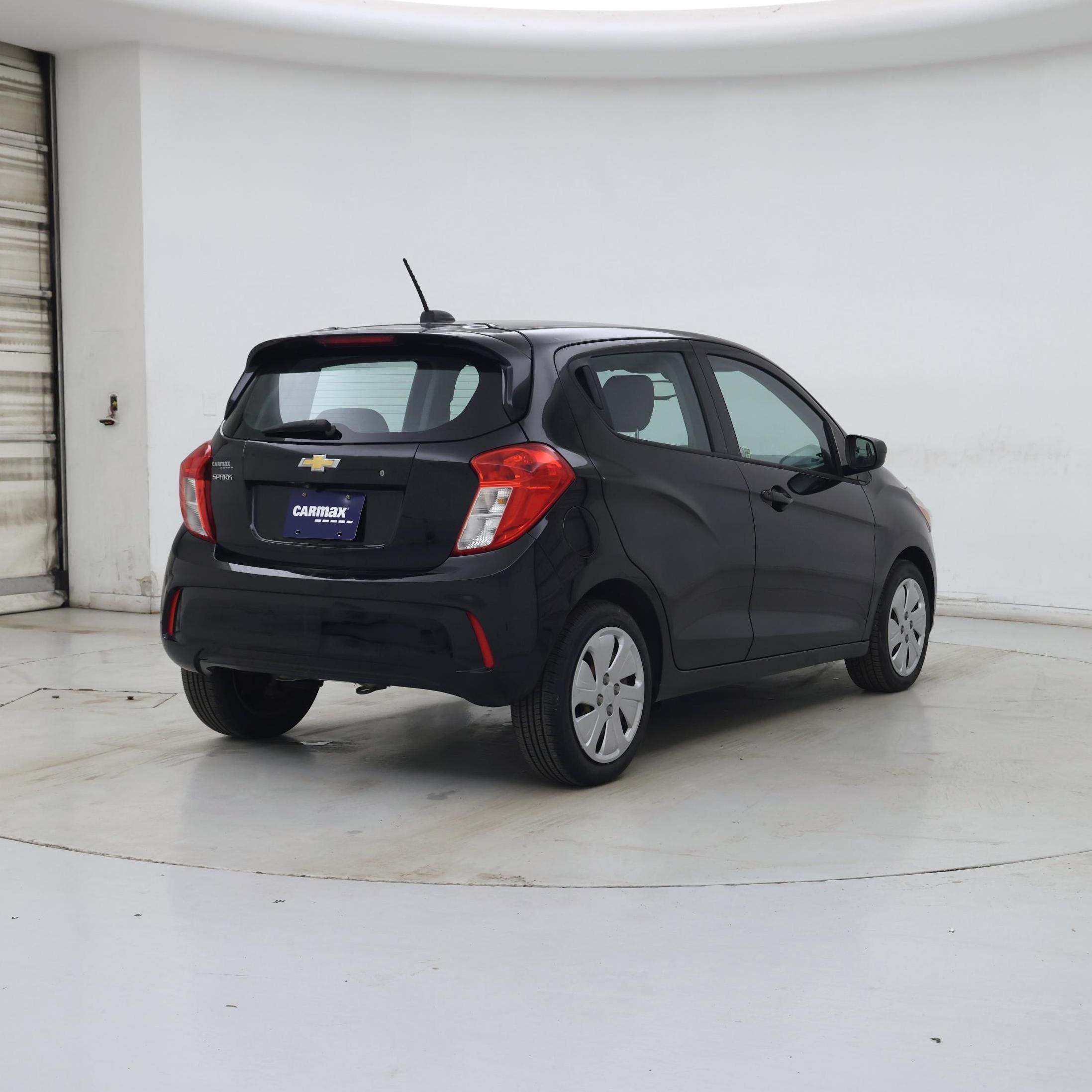 Thumbnail: 2017 Chevrolet Spark - 8