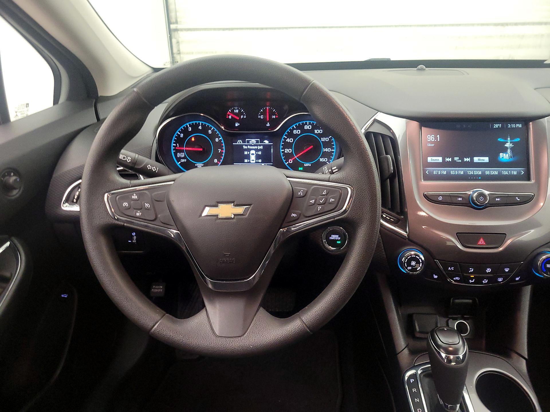 Thumbnail: 2016 Chevrolet Cruze - 10
