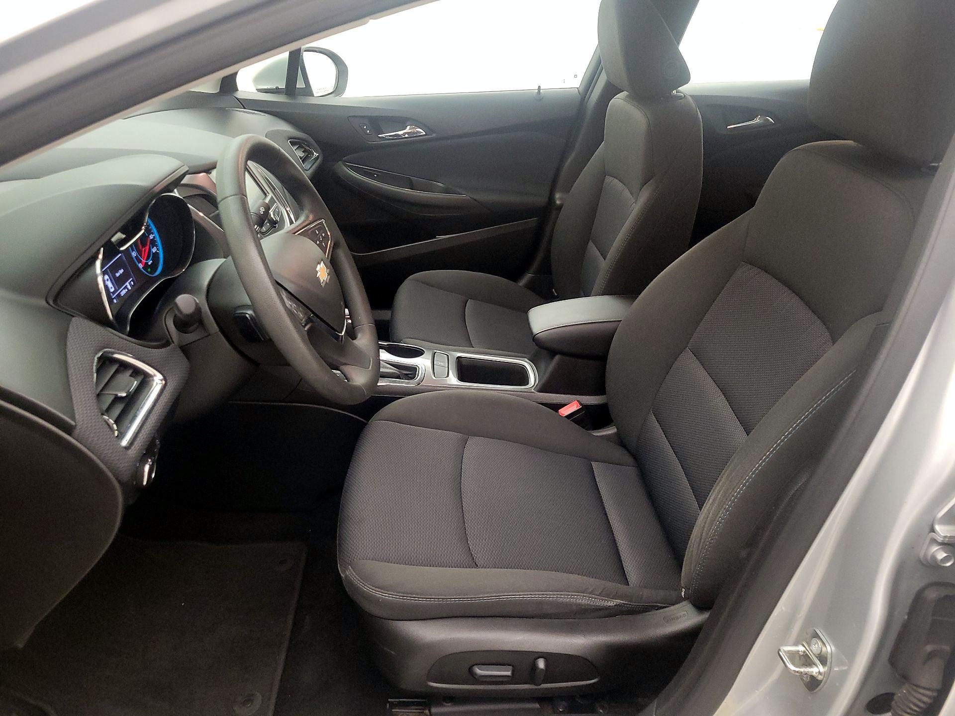 Thumbnail: 2016 Chevrolet Cruze - 11