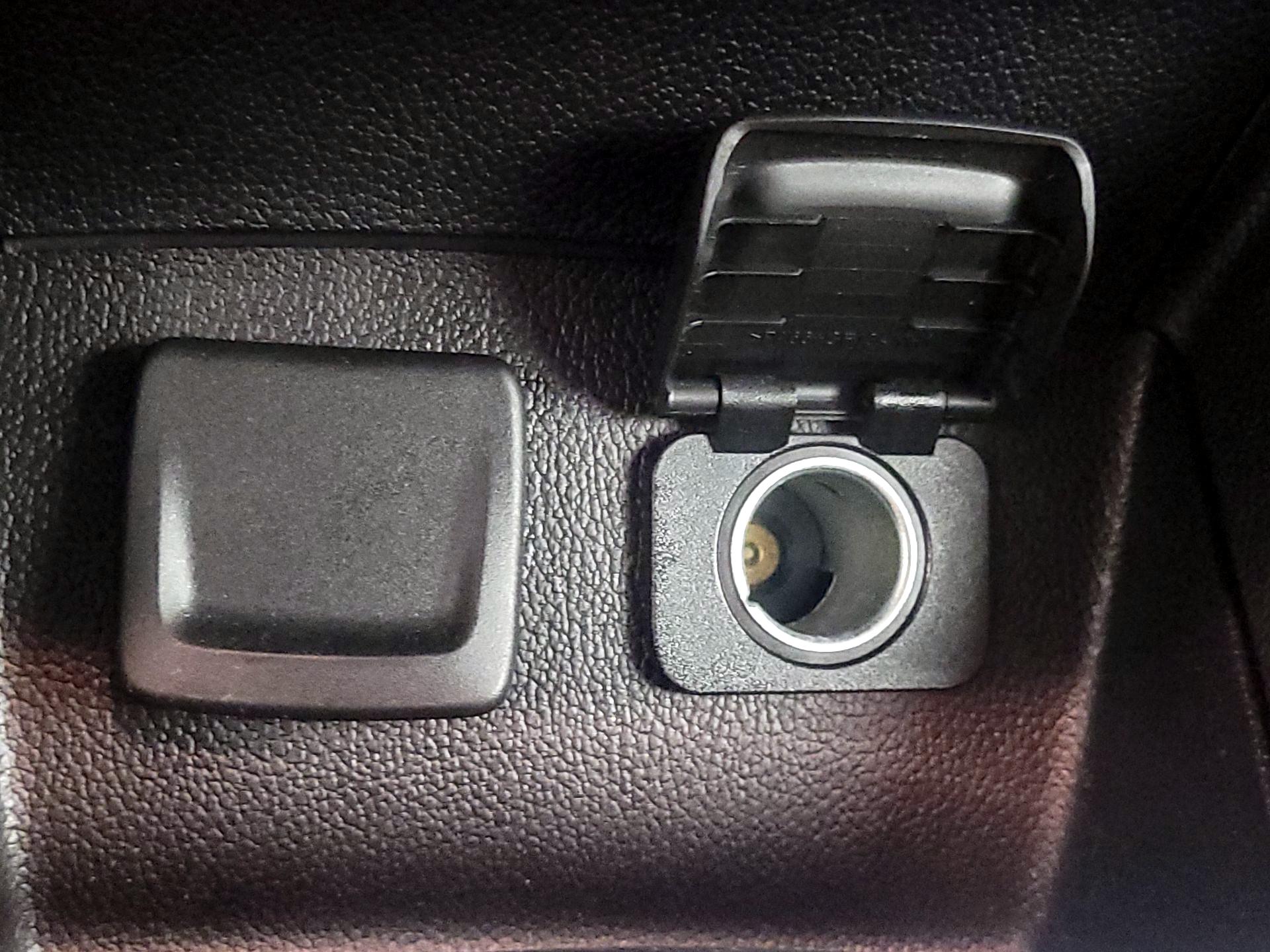 Thumbnail: 2016 Chevrolet Cruze - 18