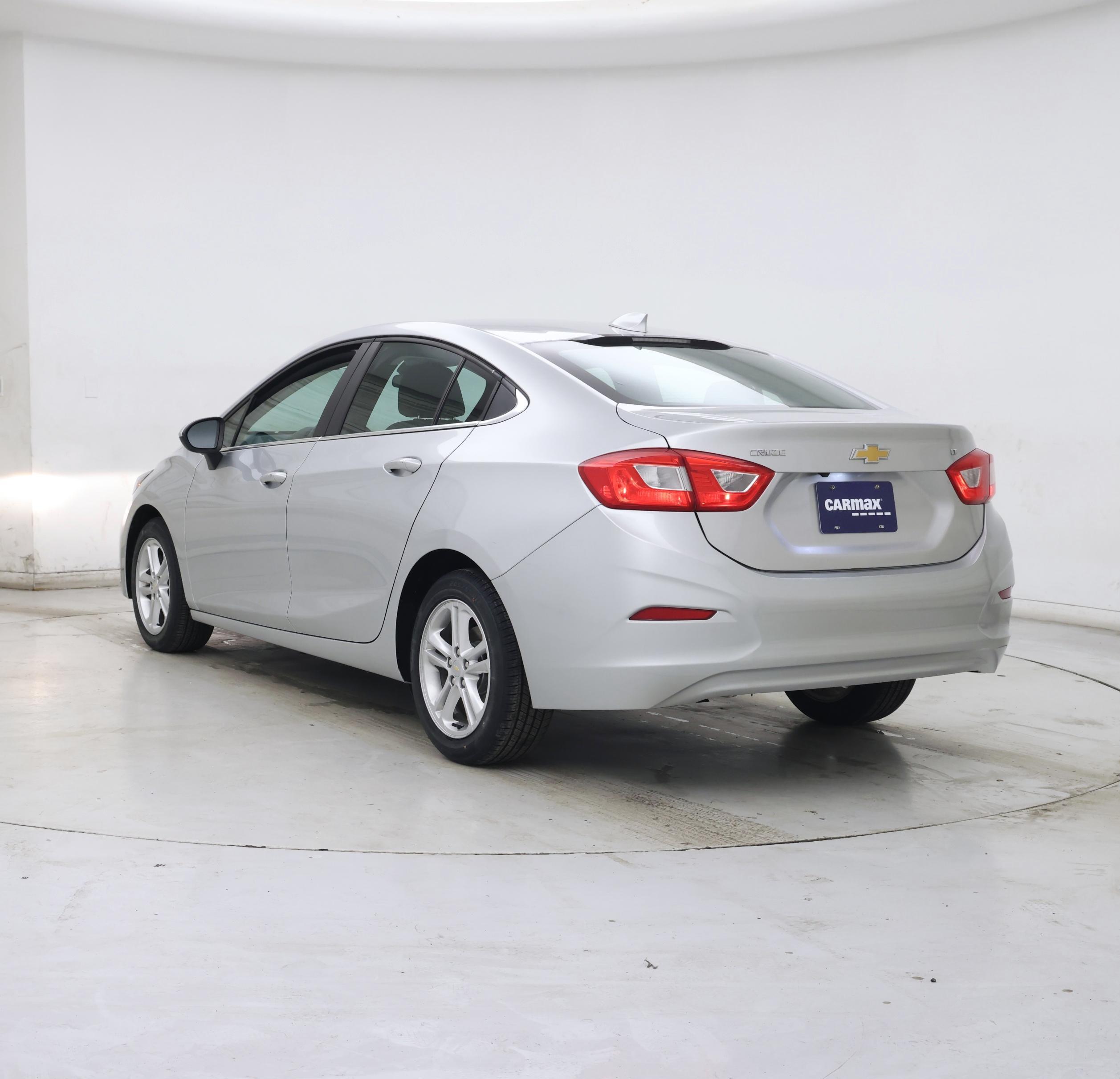 Thumbnail: 2016 Chevrolet Cruze - 2