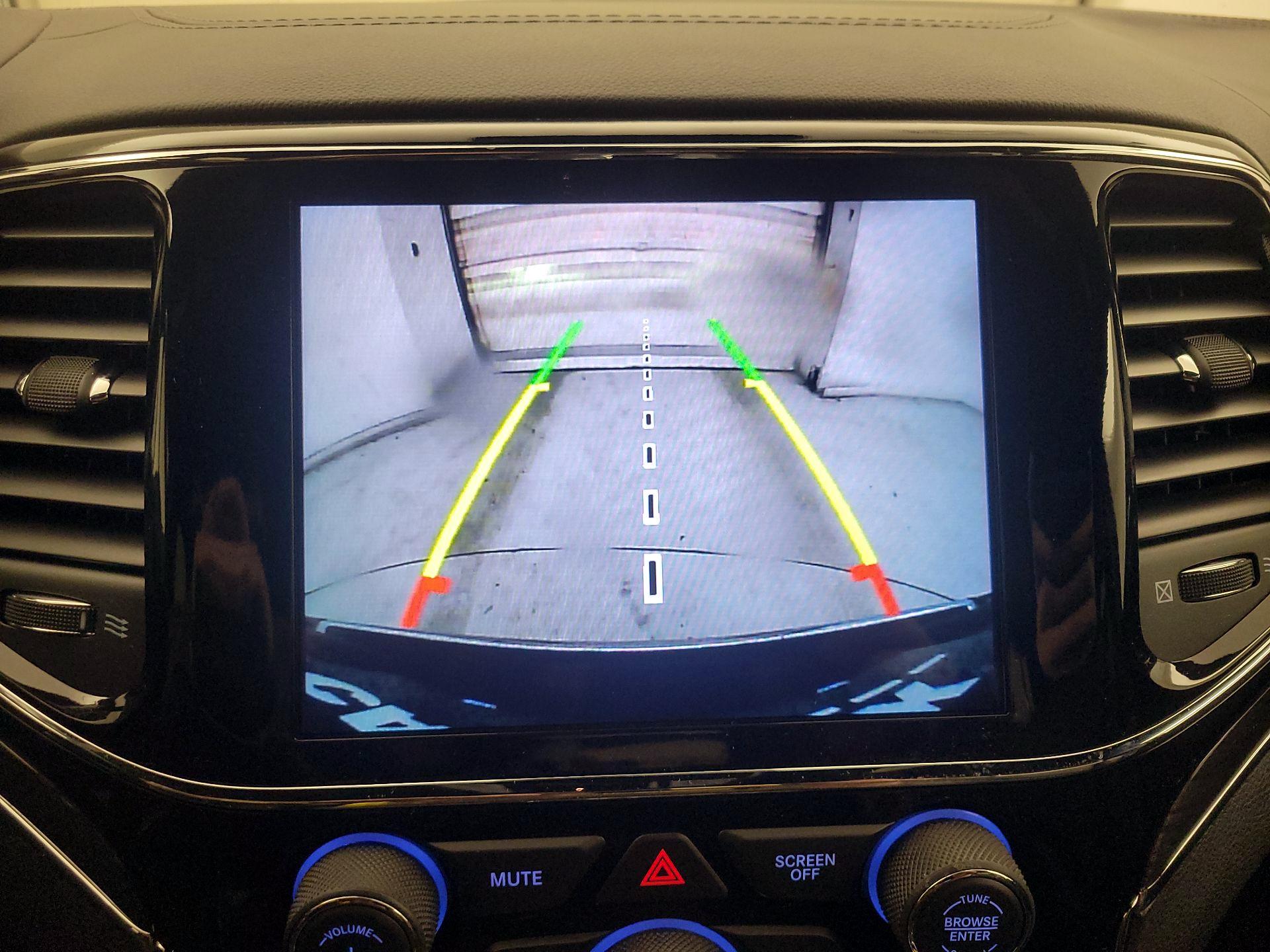 Thumbnail: 2020 Jeep Grand Cherokee - 15