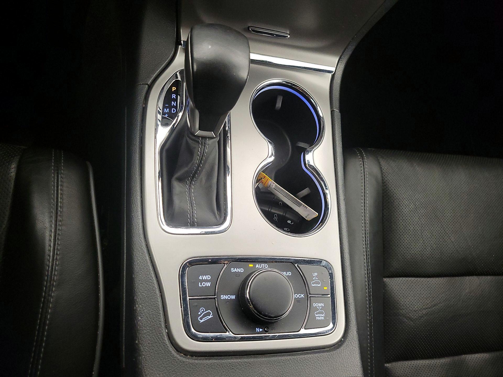 Thumbnail: 2020 Jeep Grand Cherokee - 18