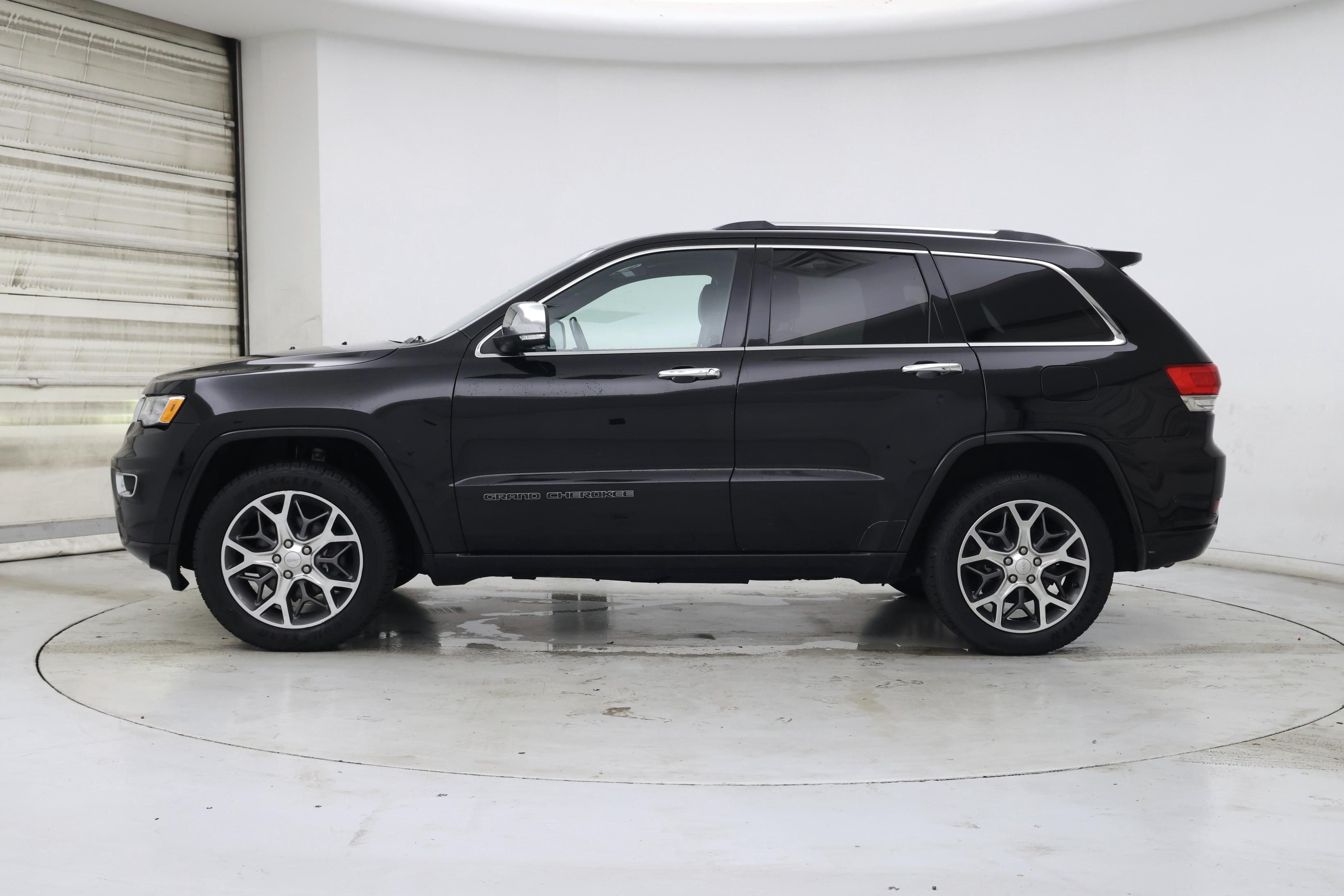 Thumbnail: 2020 Jeep Grand Cherokee - 3