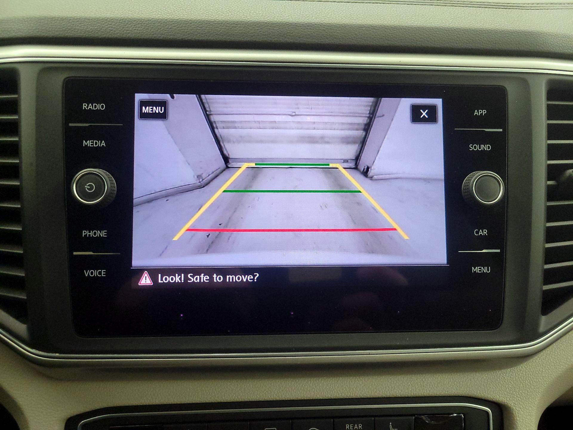 Thumbnail: 2018 Volkswagen Atlas - 14