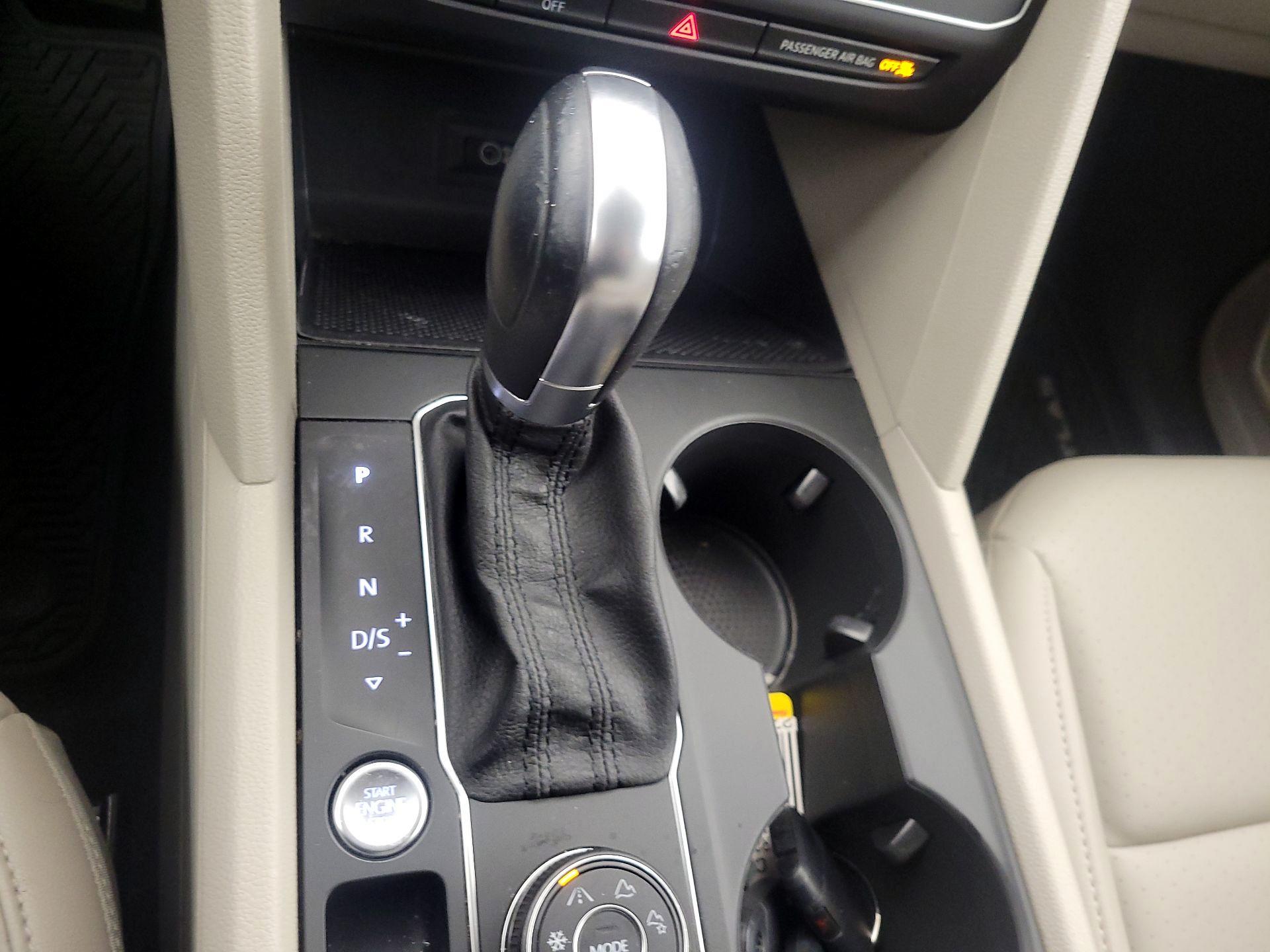 Thumbnail: 2018 Volkswagen Atlas - 17