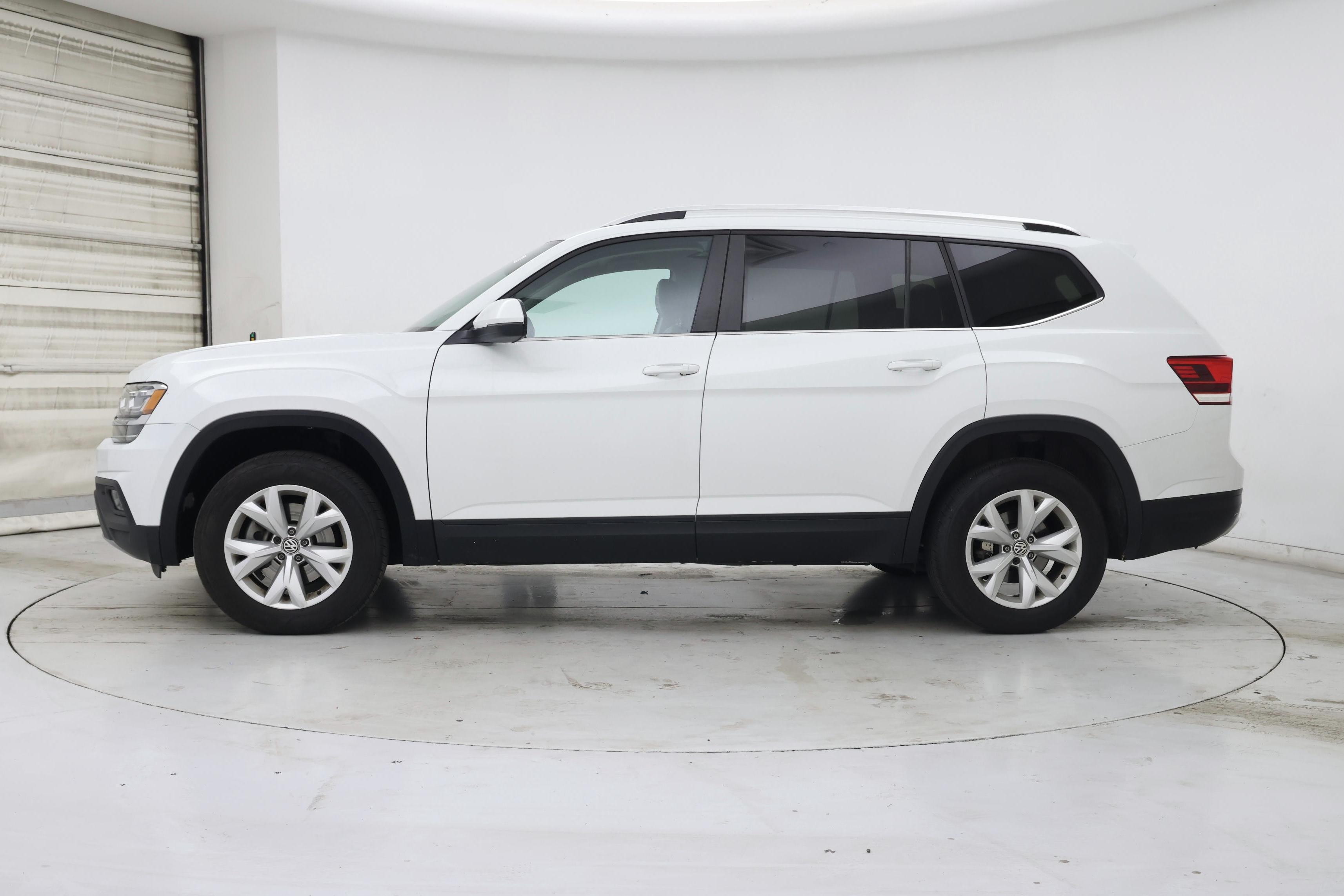 Thumbnail: 2018 Volkswagen Atlas - 3