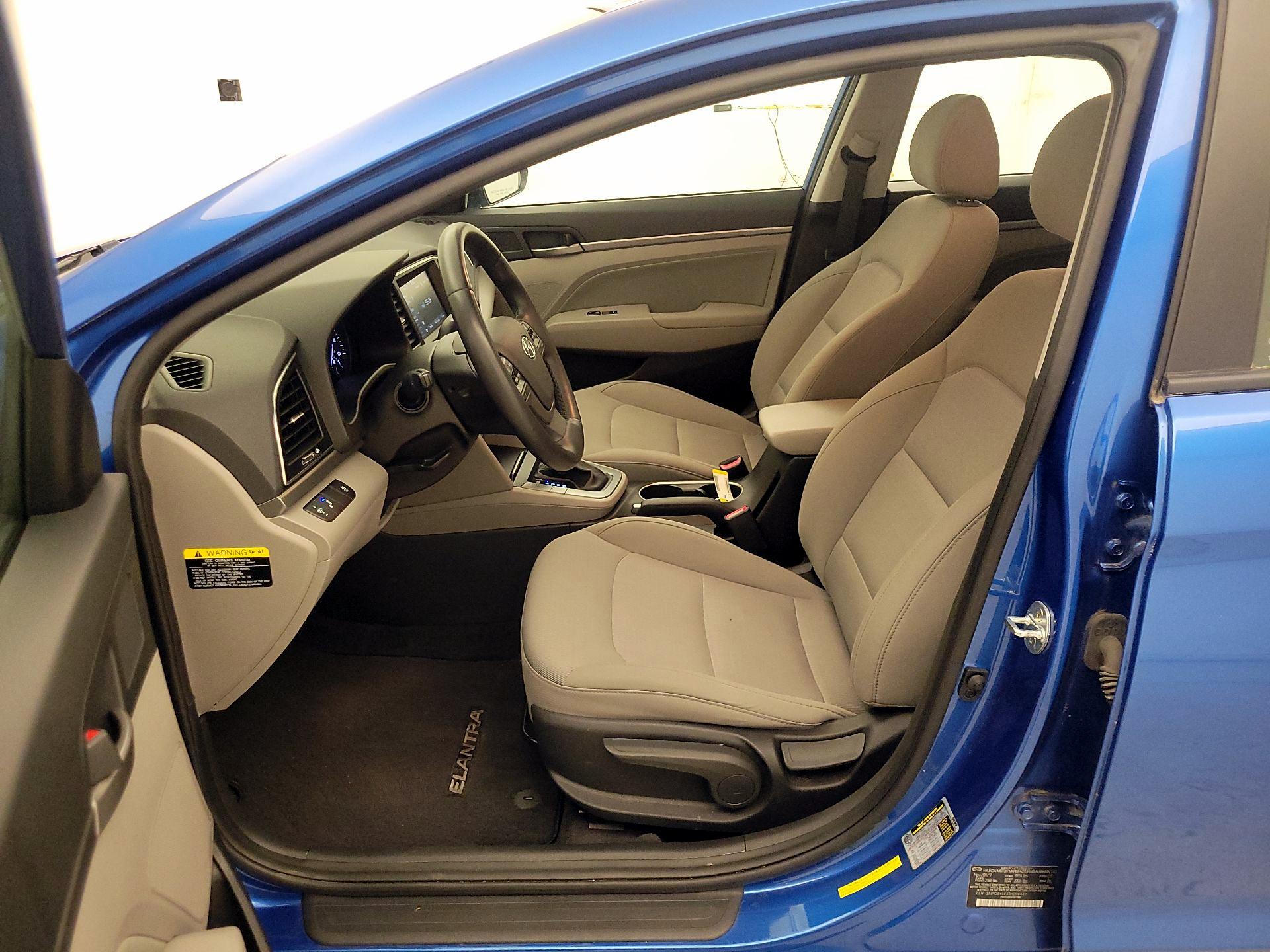 Thumbnail: 2018 Hyundai Elantra - 11