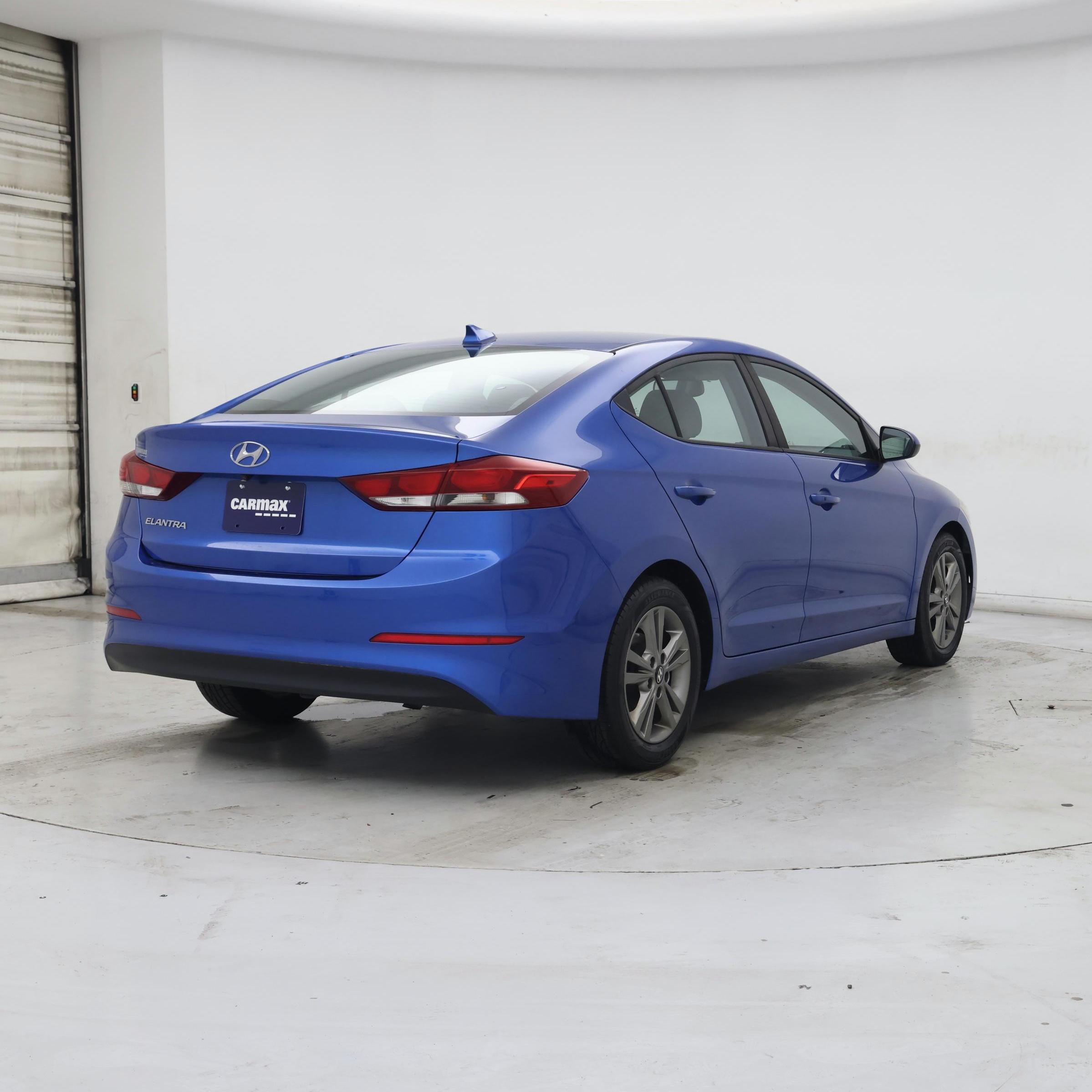 Thumbnail: 2018 Hyundai Elantra - 8