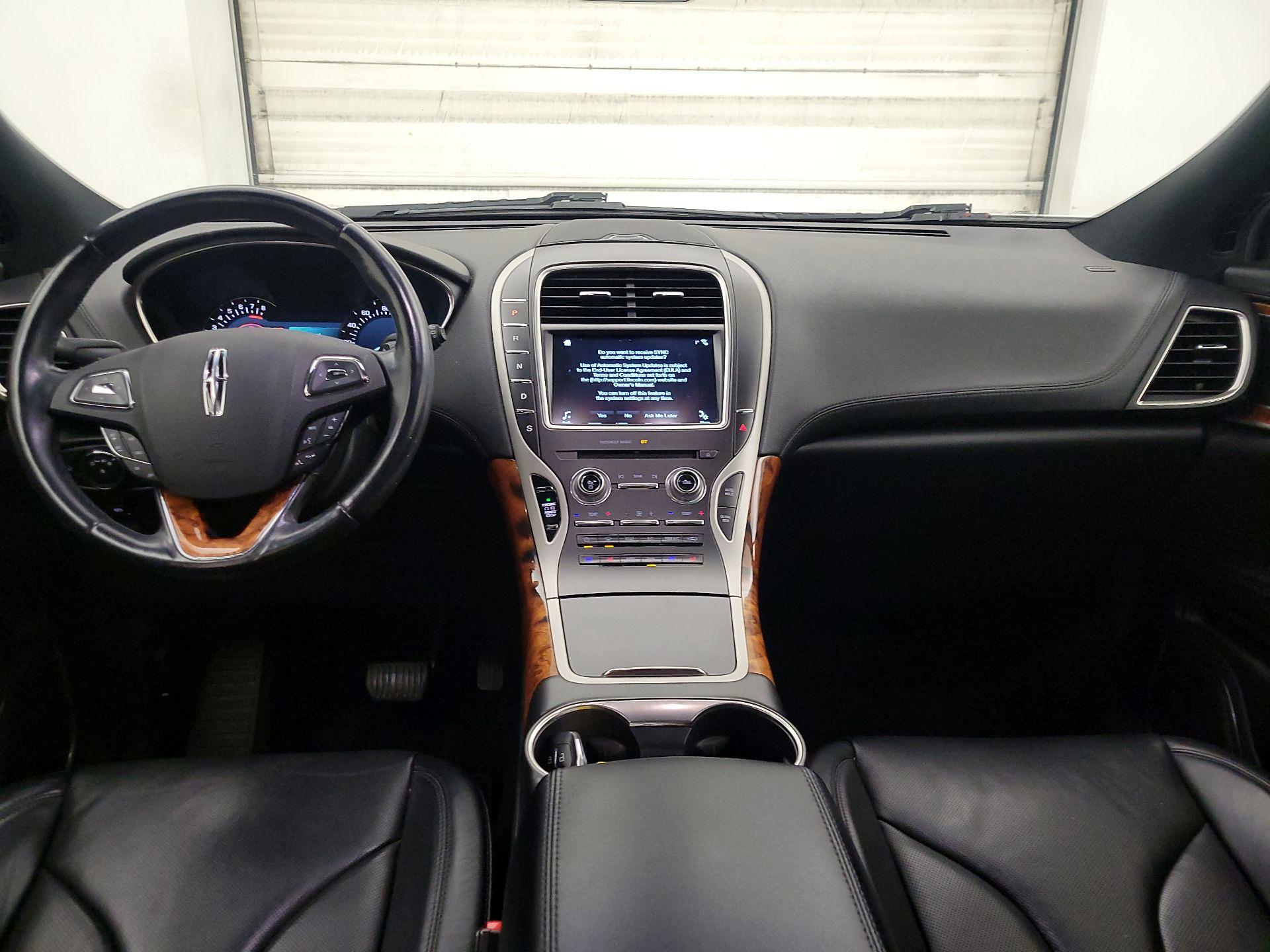 Thumbnail: 2016 Lincoln MKX - 9