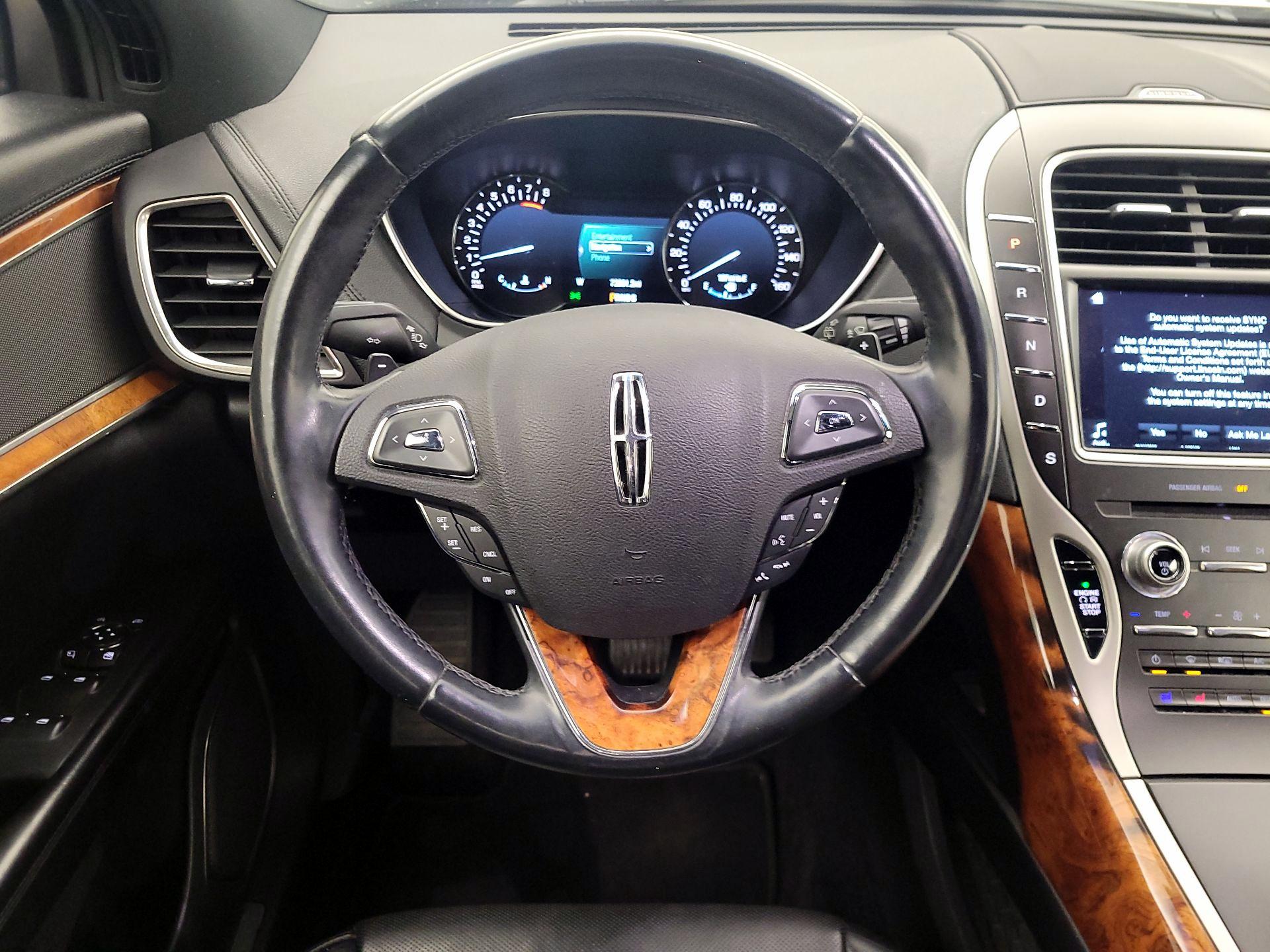 Thumbnail: 2016 Lincoln MKX - 10